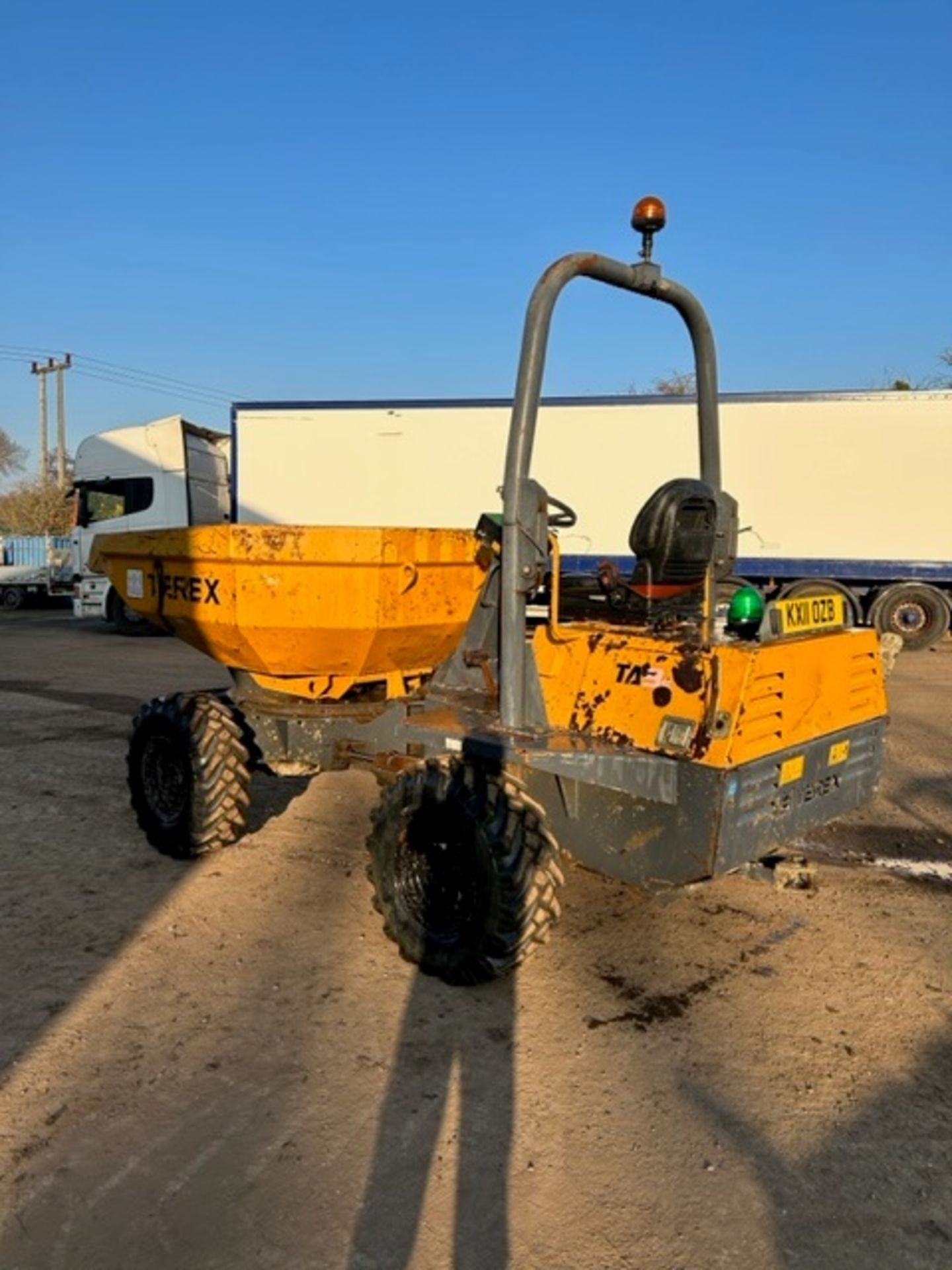 2011 Terex TA3 S 3 Ton Swivel Skip Dumper Only 1100 Hours *PLUS VAT* - Image 7 of 11