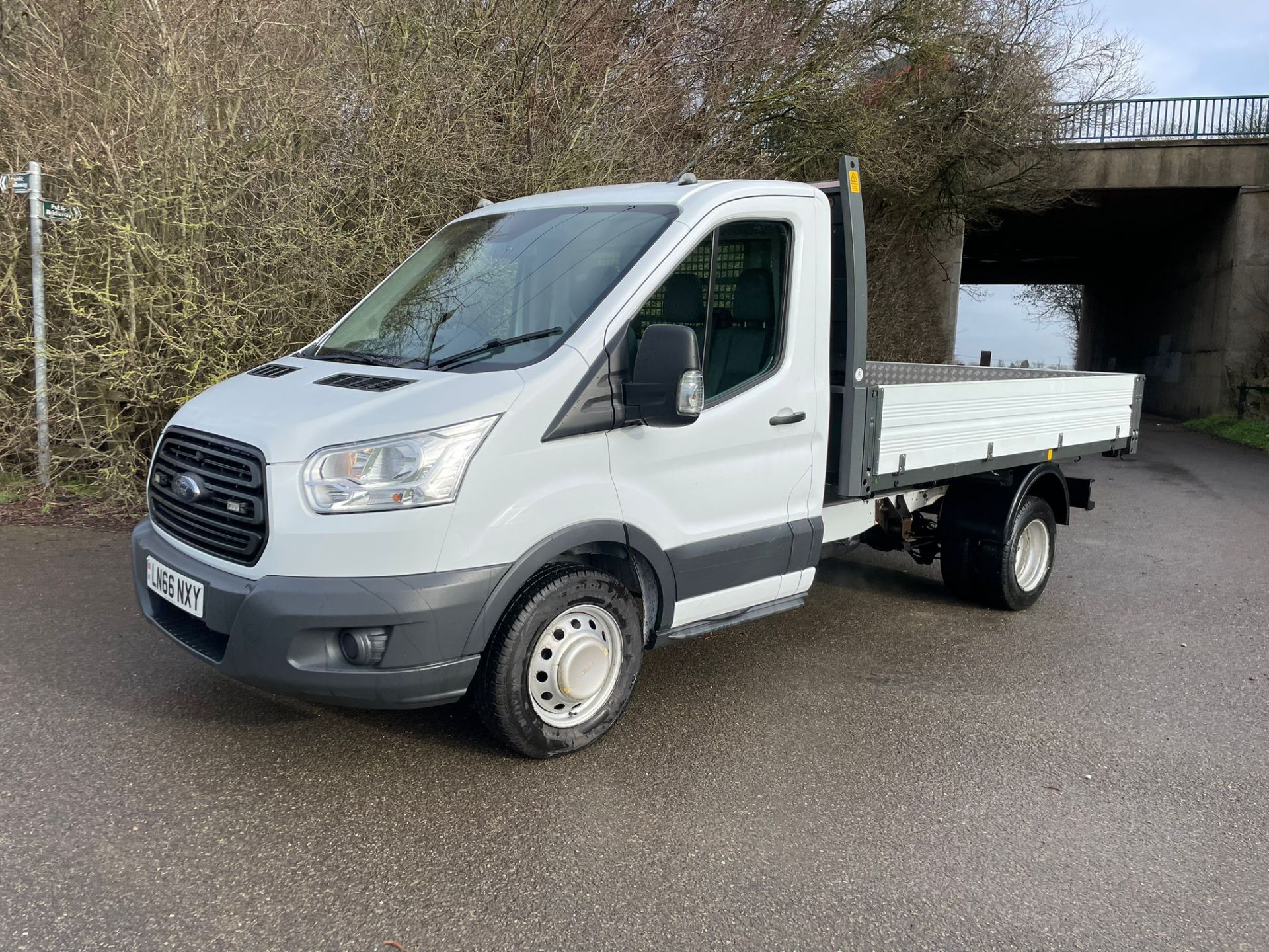 2016/66 TRANSIT TIPPER T350 - REALLY CLEAN 81,092 MILES - Image 3 of 12