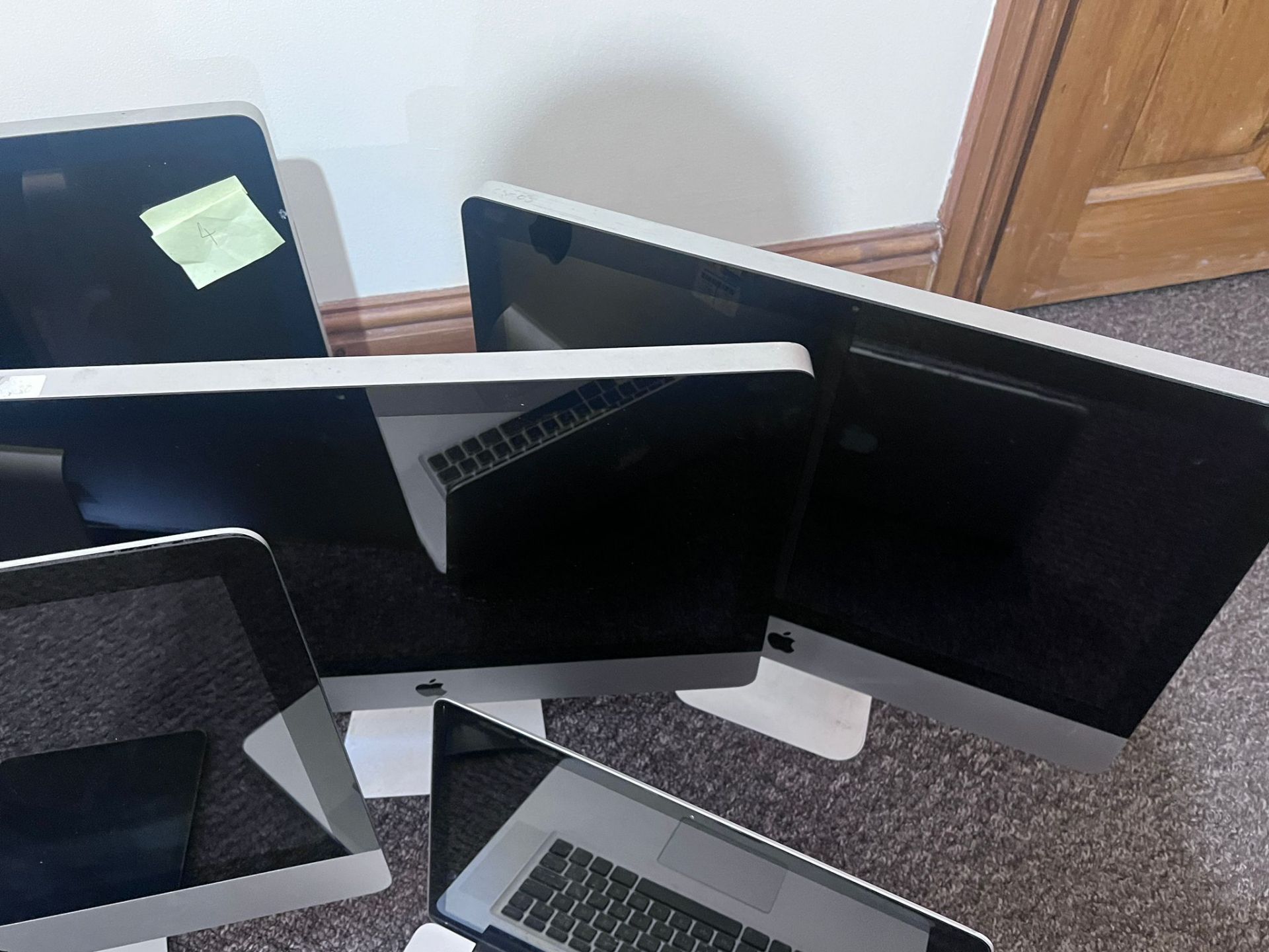 Apple Job Lot, iMacs / Macbooks / iPad / iPhone *NO VAT* - Image 5 of 11