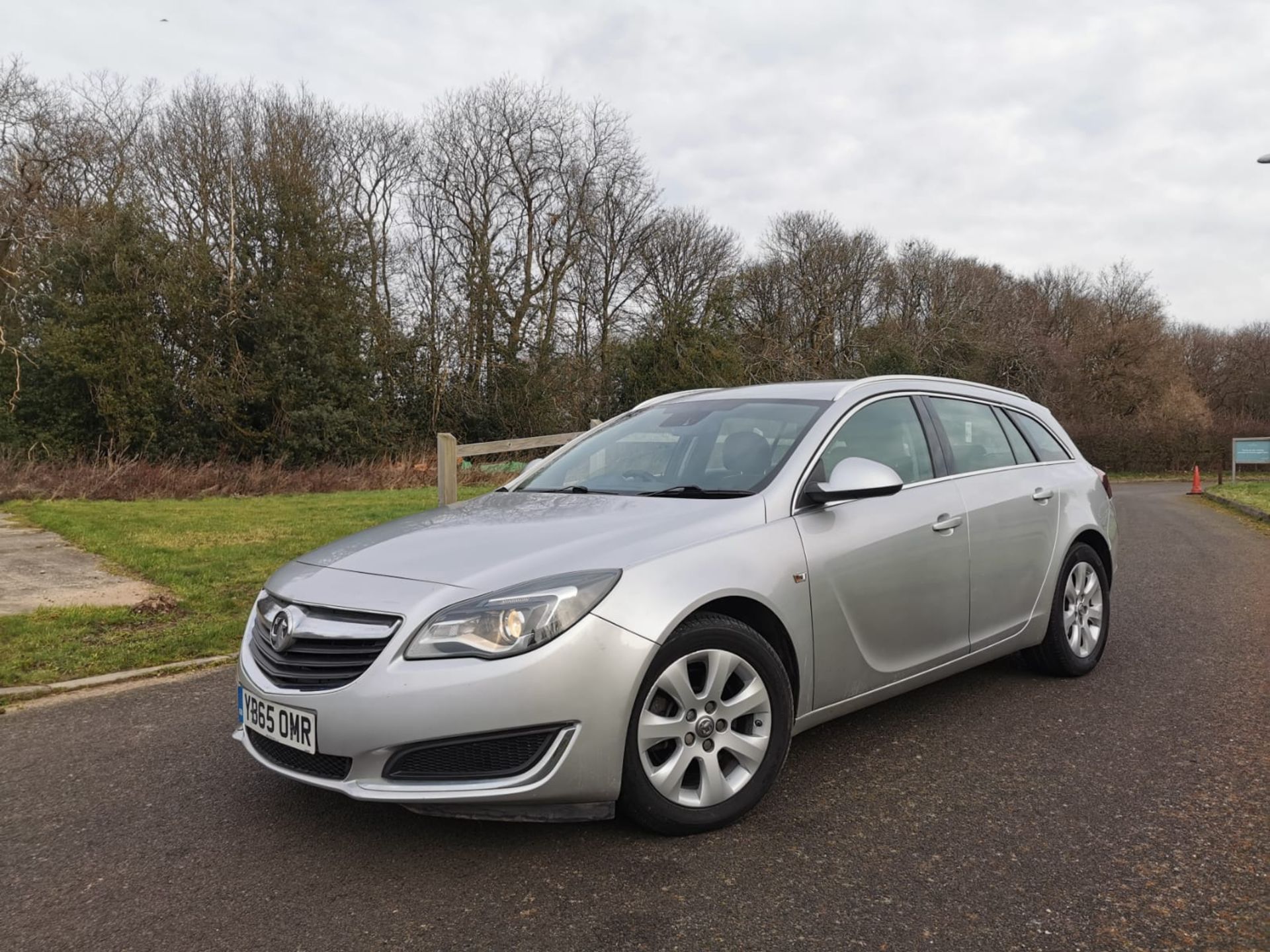 2016/65 REG VAUXHALL INSIGNIA TECH LINE CDTI ECO 2.0 DIESEL MANUAL ESTATE, SHOWING 1 FORMER KEEPER - Image 3 of 30