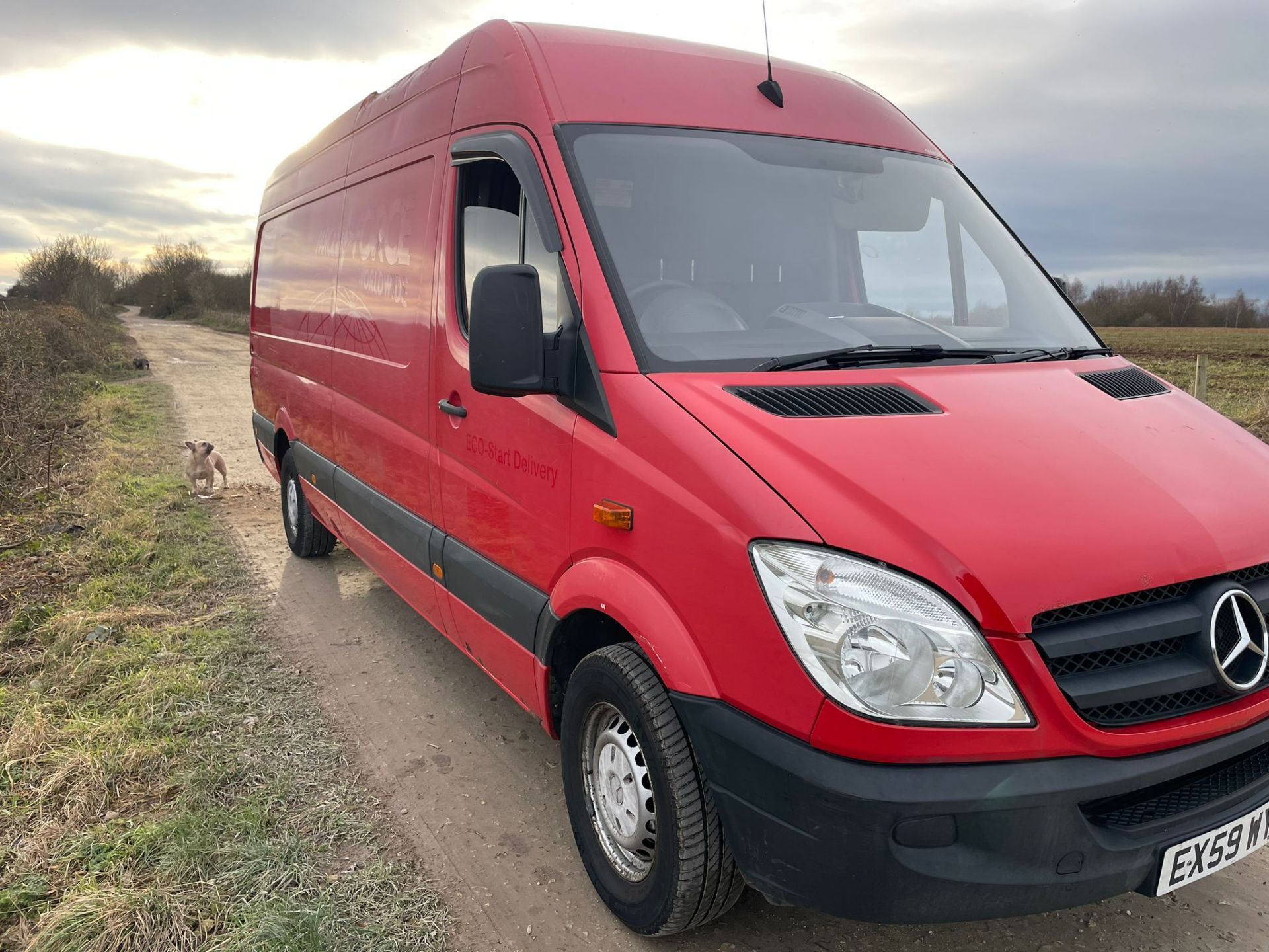 2009 MERCEDES SPRINTER 311 CDI LWB RED PANEL VAN *NO VAT* - Image 10 of 17