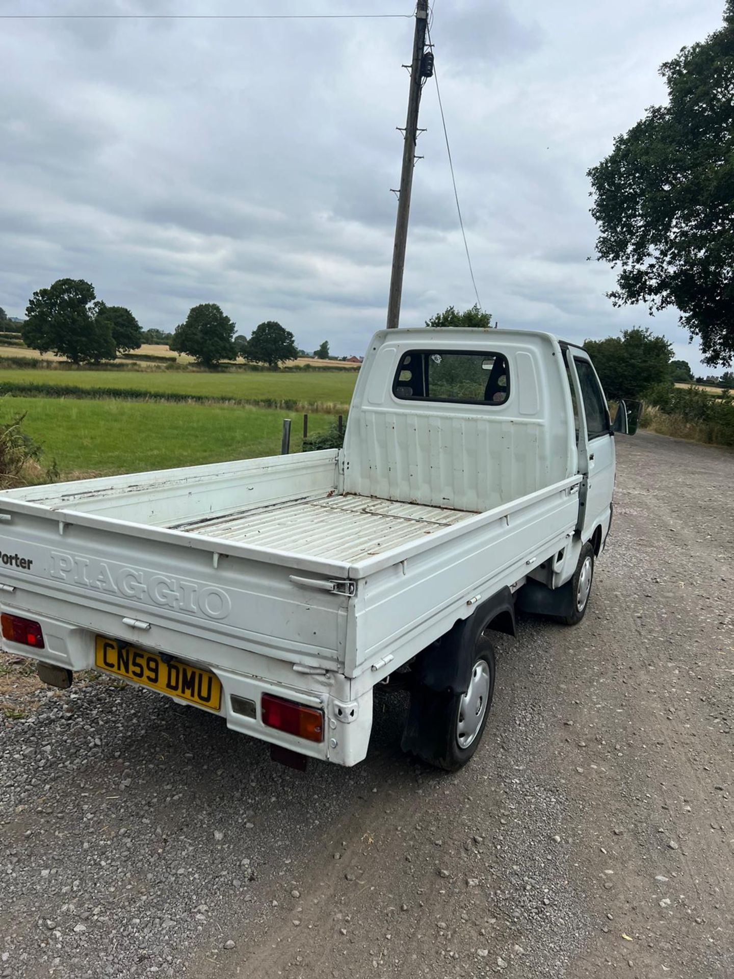 2009/59 PIAGGIO PORTER FLAT BED PICK-UP *PLUS VAT* - Image 4 of 8