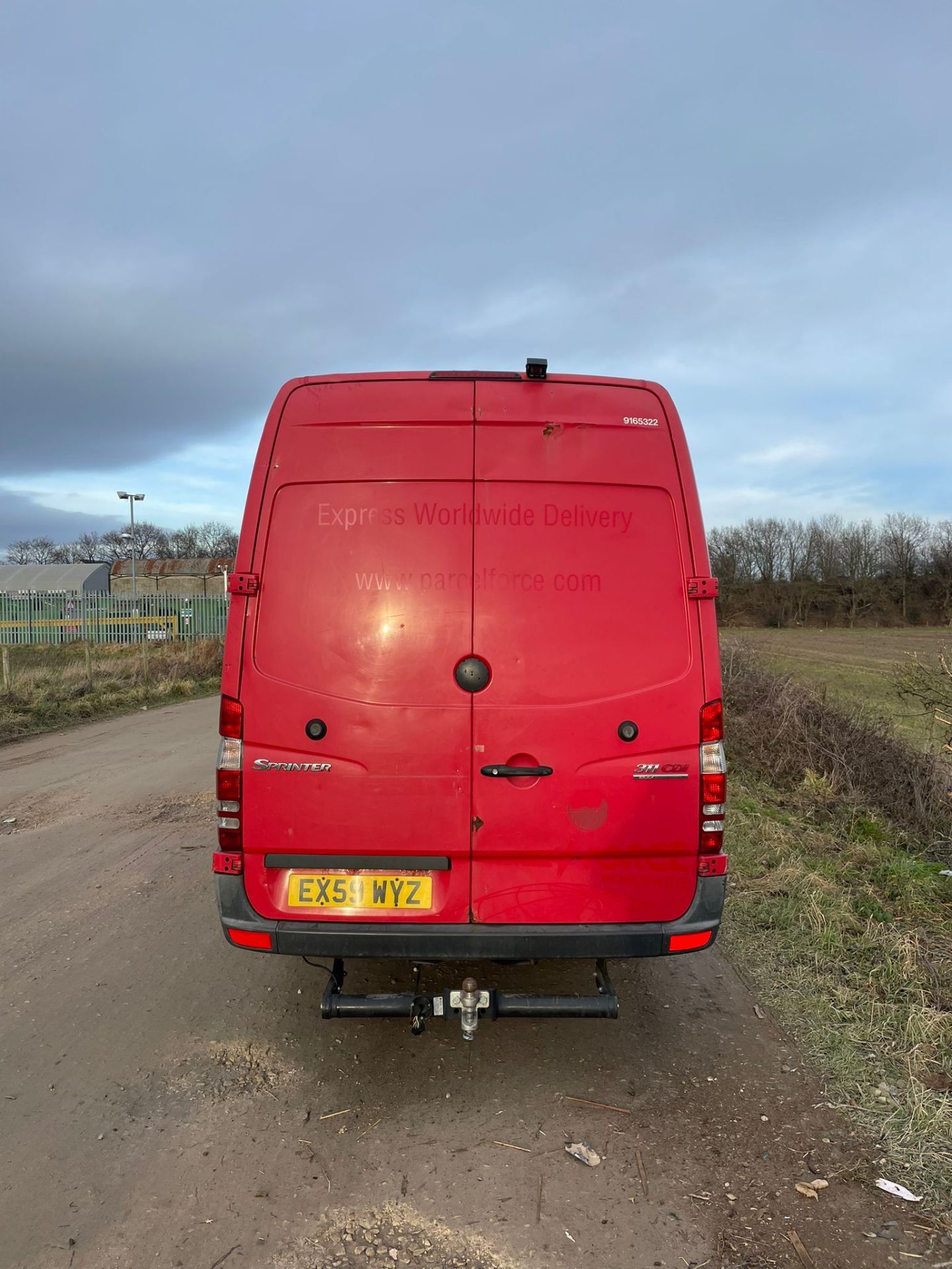 2009 MERCEDES SPRINTER 311 CDI LWB RED PANEL VAN *NO VAT* - Image 8 of 17