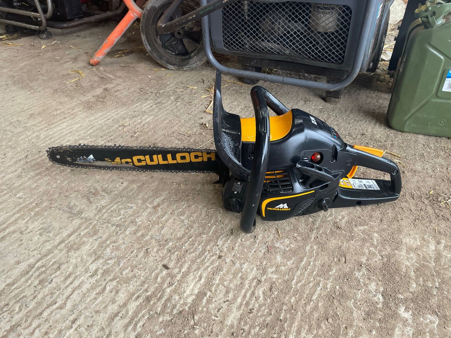 2018 McCulloch CS340 Petrol Handheld Chainsaw *NO VAT* - Image 3 of 4