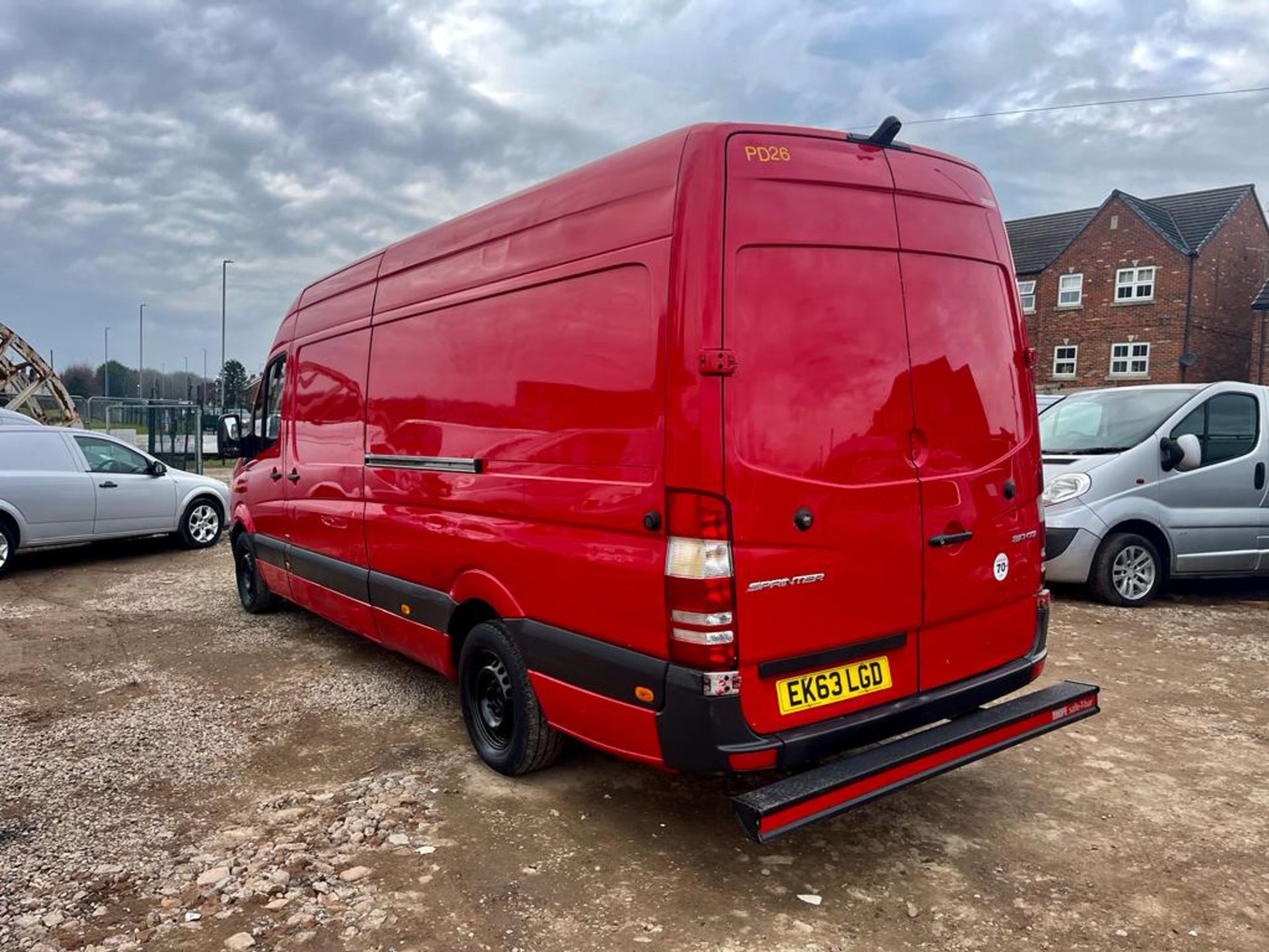 2013 MERCEDES-BENZ SPRINTER 310 CDI RED PANEL VAN *NO VAT* - Image 5 of 12