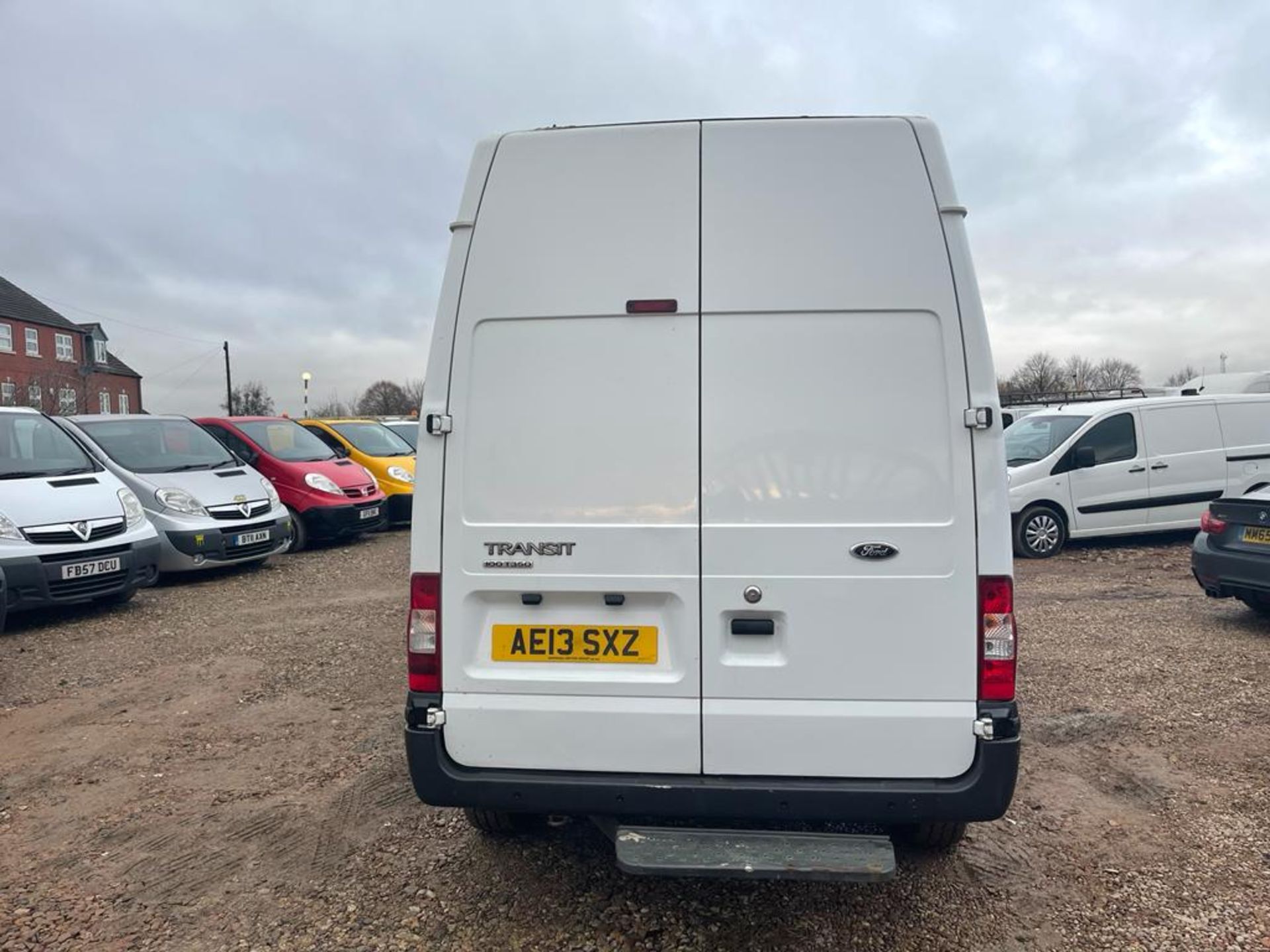 2013 FORD TRANSIT 100 T350 RWD WHITE PANEL VAN *NO VAT* - Image 6 of 18