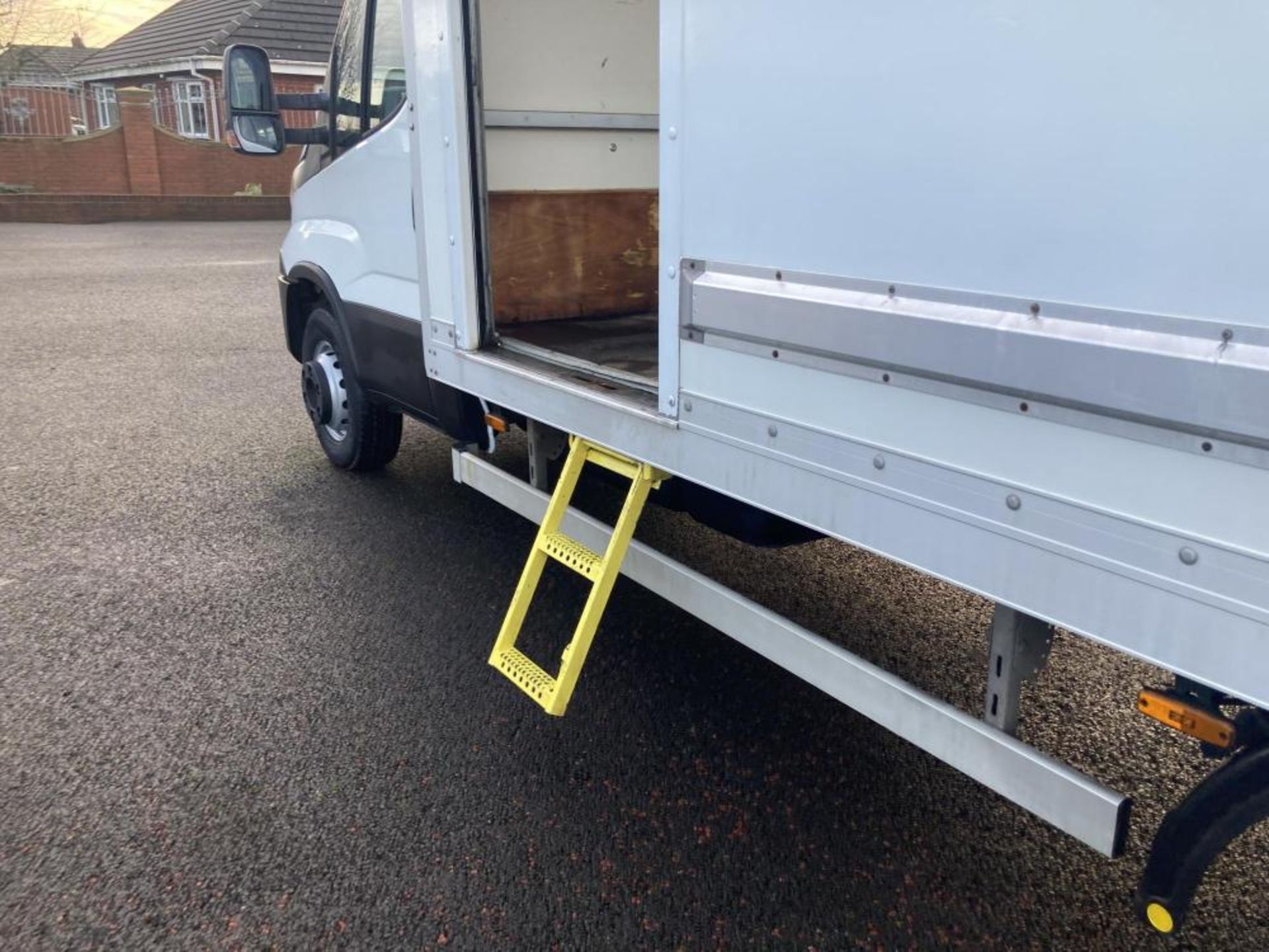 2018/68 IVECO DAILY 72-180 HIMATIC 15 ft BOX 7.2 ton Euro 6 with tail lift *PLUS VAT* - Image 11 of 12