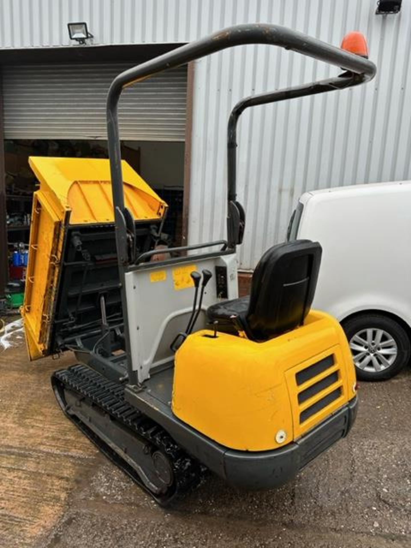 Yanmar C12-R 1.2 Tonne Straight Tip Dumper *PLUS VAT* - Image 2 of 8