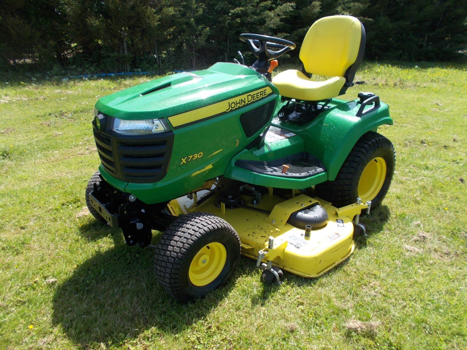 2018 JOHN DEERE X730 RIDE ON LAWN TRACTOR, 194 HOURS, 60” CUTTING DECK *PLUS VAT* - Image 3 of 20