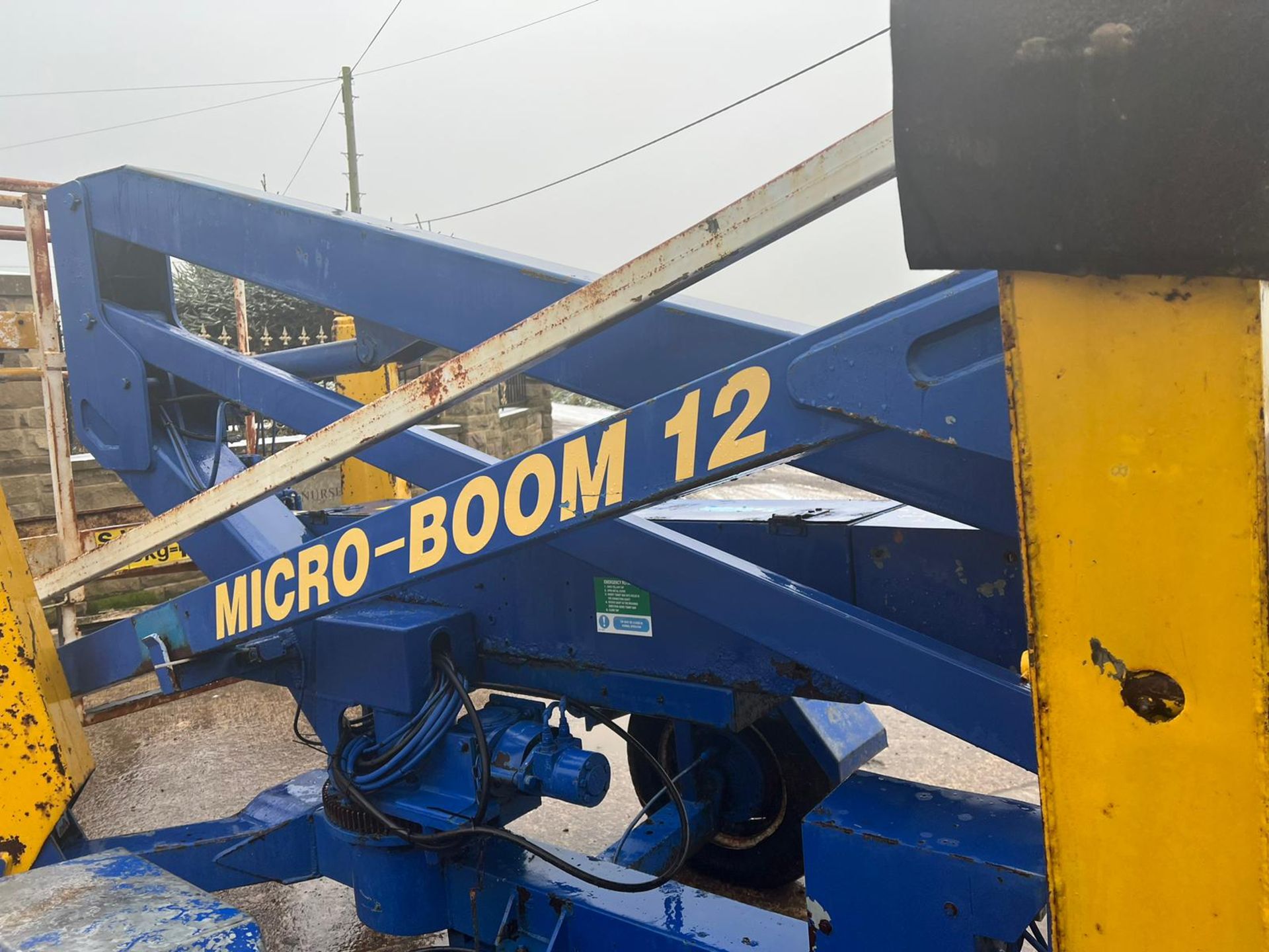 MICRO BOOM 12 BOOM LIFT TOW BEHIND *PLUS VAT* - Image 4 of 11