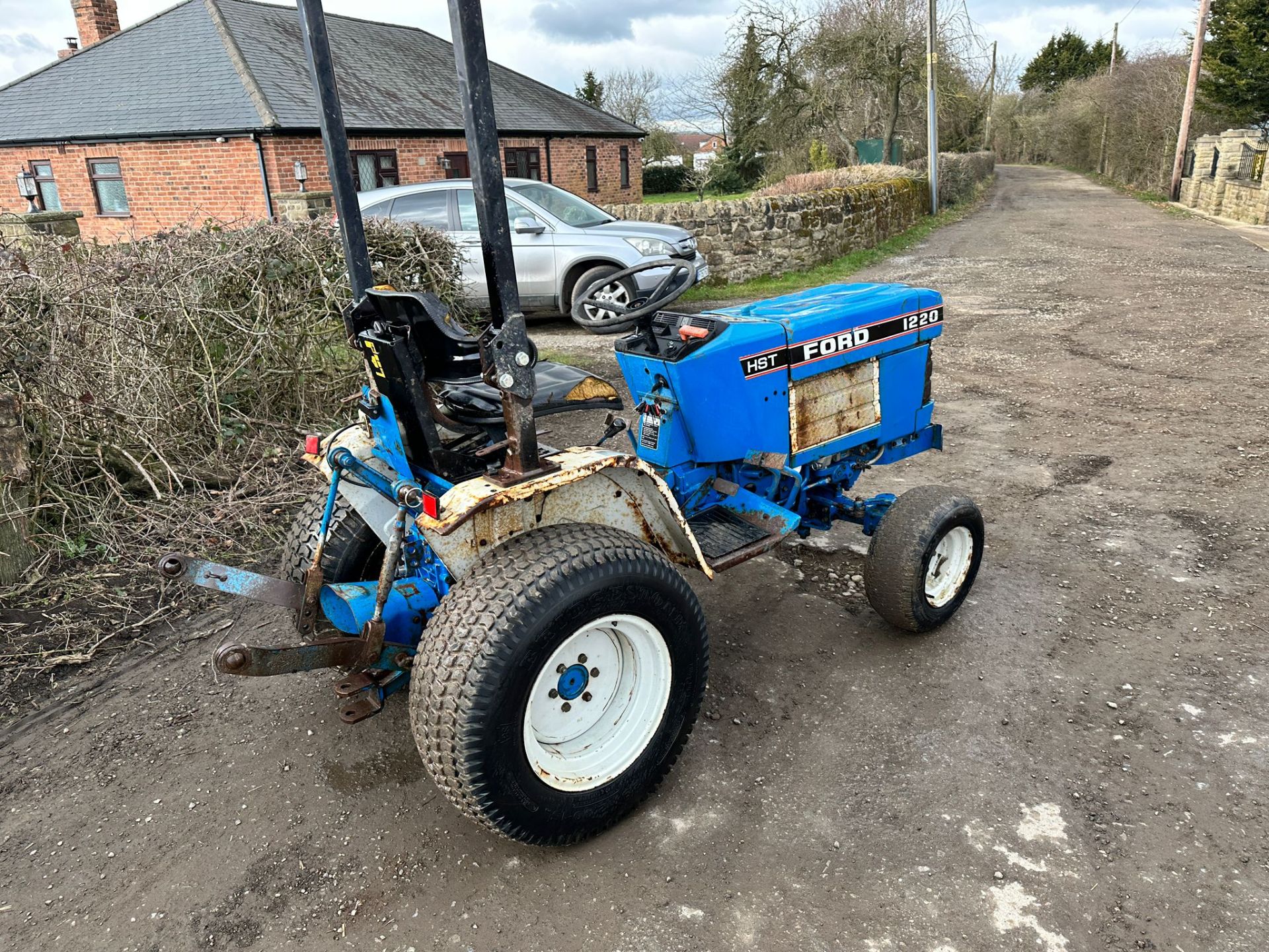 Ford 1220 17HP 4WD HST Compact Tractor *PLUS VAT* - Image 5 of 14