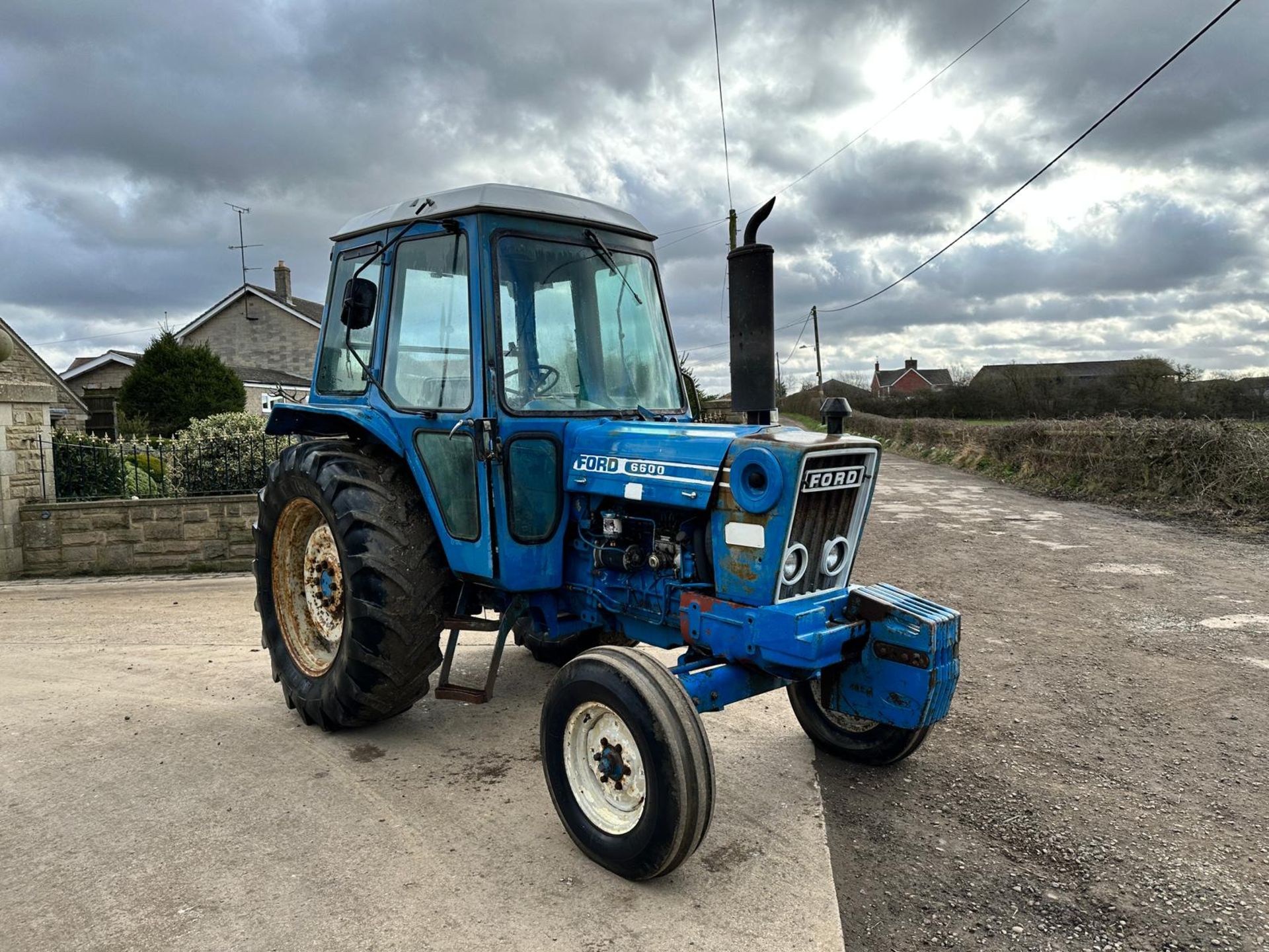 Ford 6600 Vintage Tractor *PLUS VAT* - Image 3 of 18