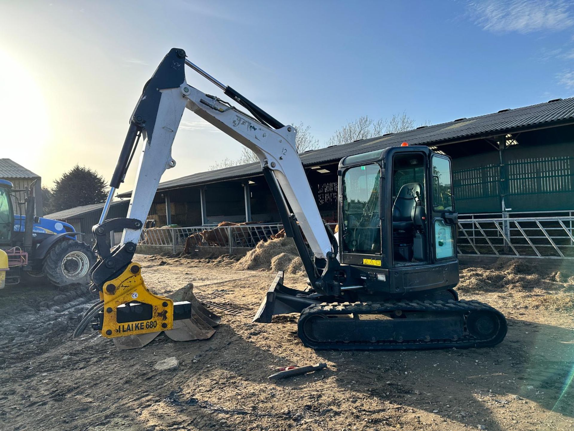 2013 Bobcat E45 4.5 Ton Excavator With Biliakie 680 Rock Breaker *PLUS VAT* - Image 2 of 24