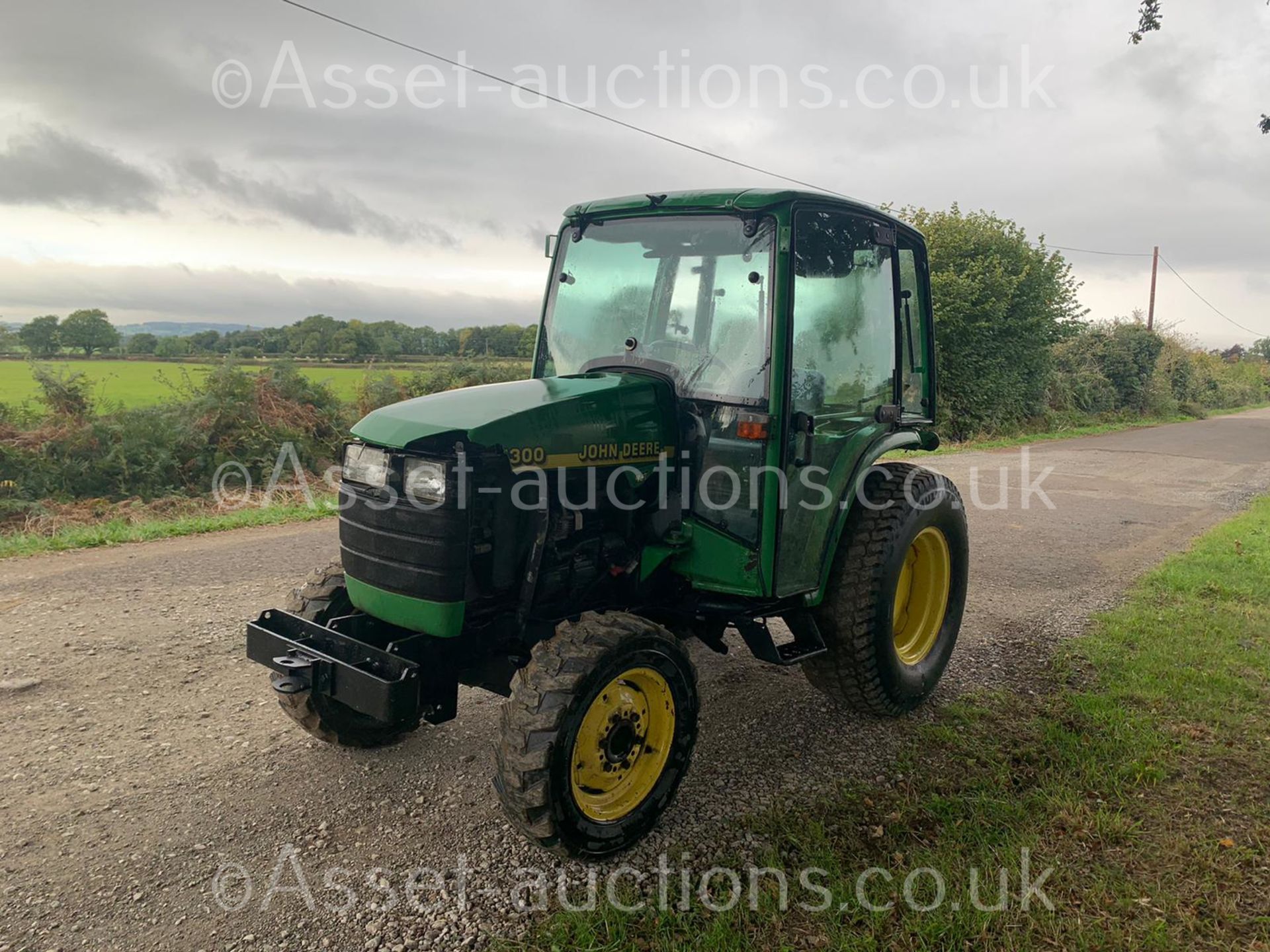 JOHN DEERE 4300 32hp 4WD COMPACT TRACTOR, RUNS DRIVES AND WORKS, CABBED, REAR TOW, ROAD KIT