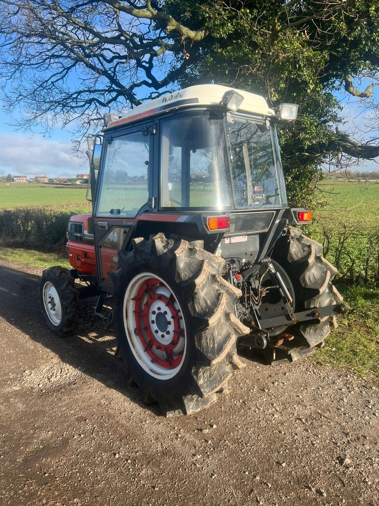 KUBOTA GL-46 TRACTOR FULL GLASS CAB 46HP *PLUS VAT* - Image 6 of 13