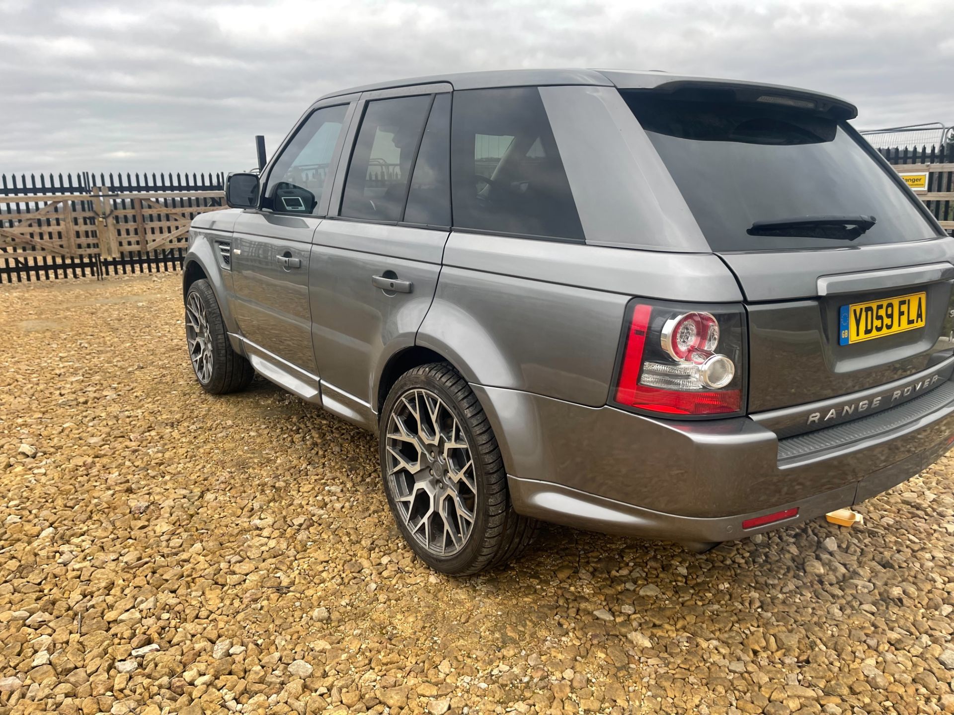 2009 LAND ROVER RANGE ROVER SP HSE TDV6 A GREY SUV ESTATE *NO VAT* - Image 4 of 8