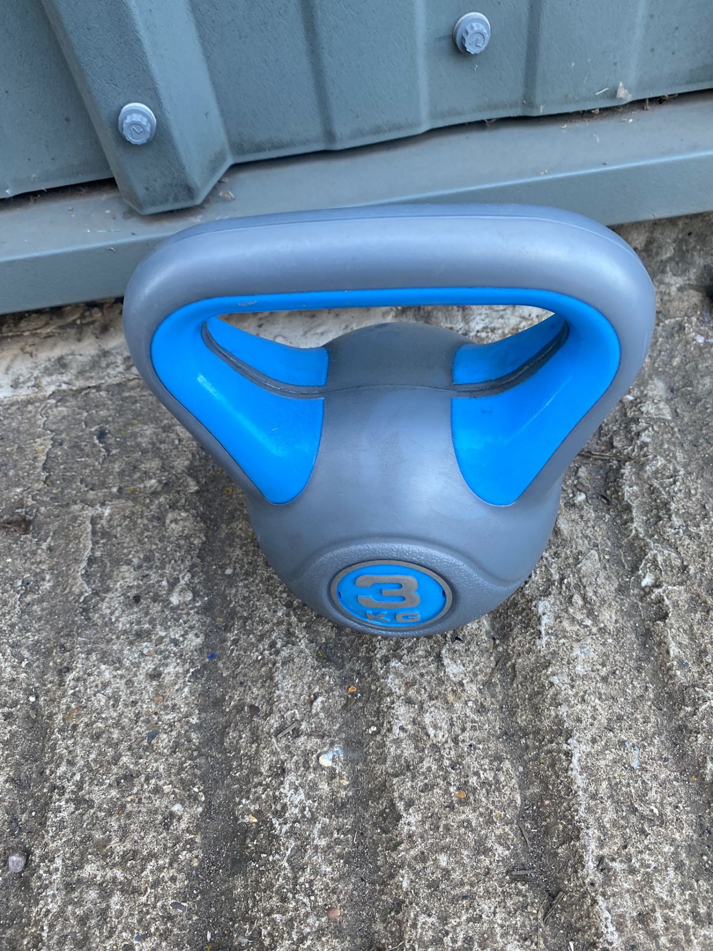 DKN 3kg Vinyl Kettlebell *PLUS VAT*   COLLECTION FROM TUXFORD