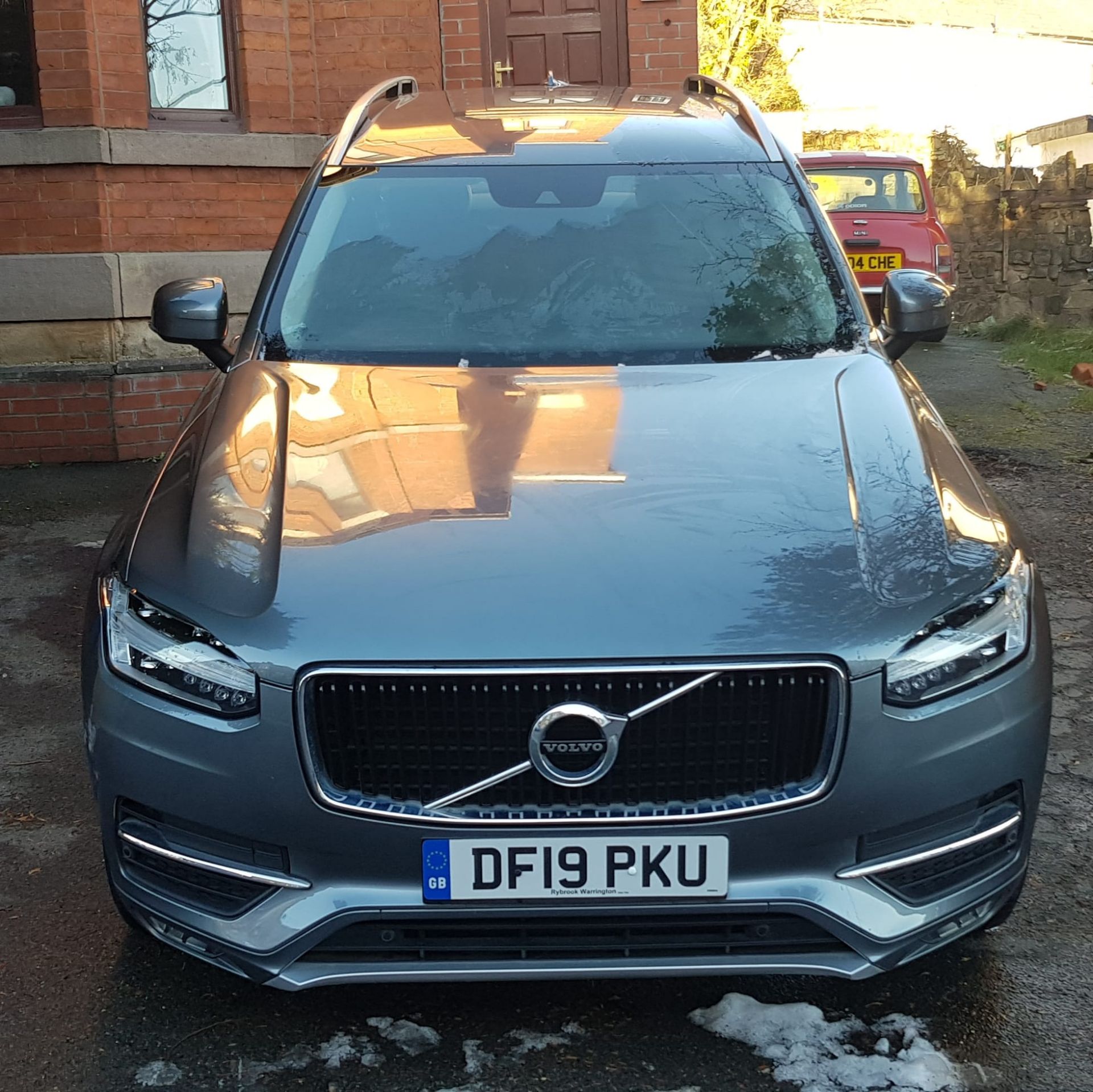 2019 VOLVO XC90 MOMENTUM D5 P-PULSE AWD A BLUE SUV ESTATE *NO VAT* - Image 2 of 17