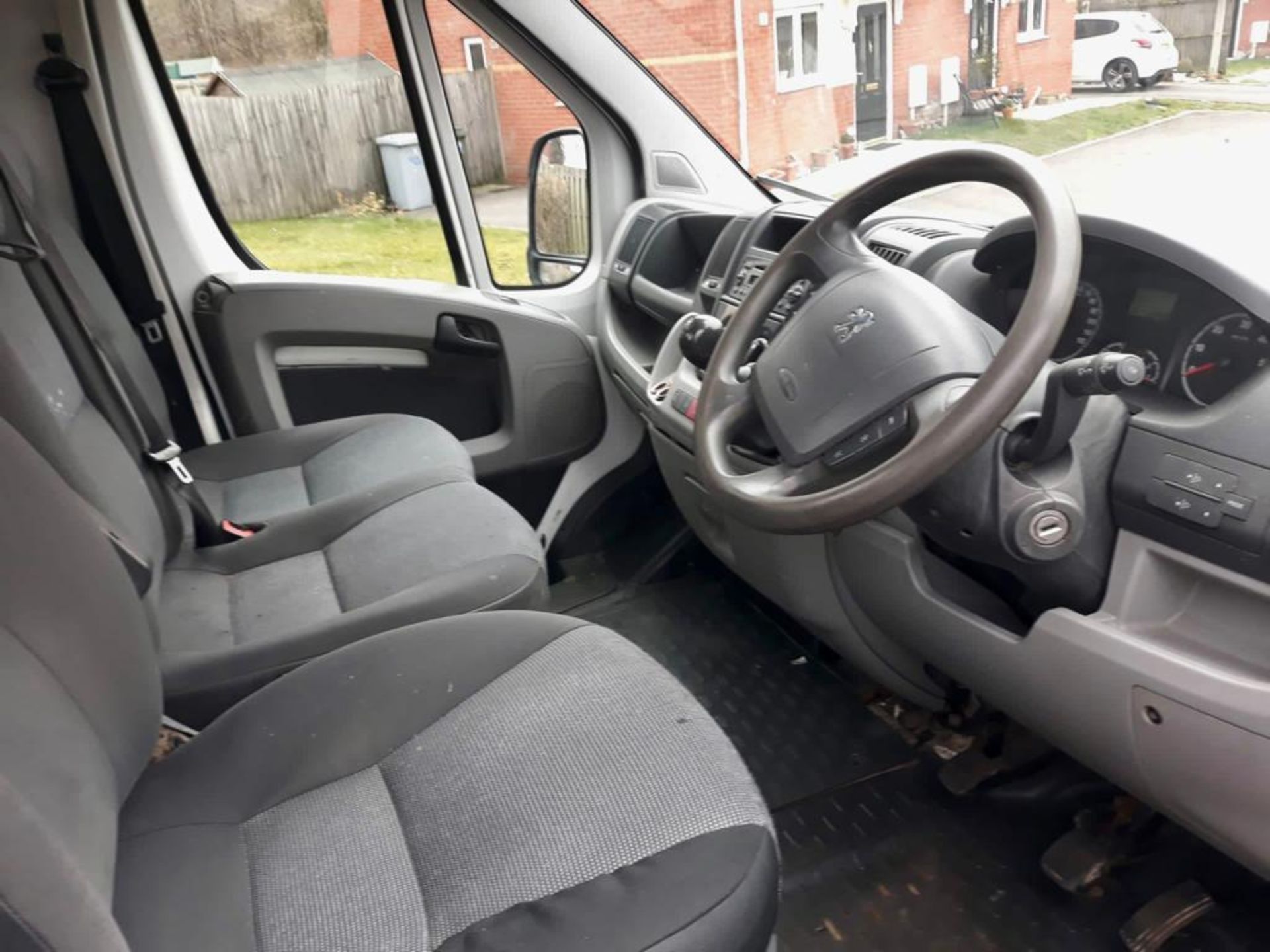 2008 PEUGEOT BOXER 335 MWB WHITE TIPPER VAN *NO VAT* - Image 6 of 8