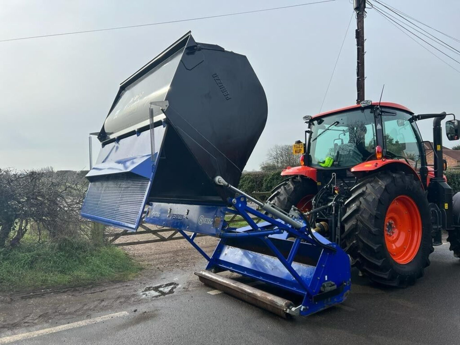 Ryetec Flail Collector C2000 CHS, High Lift Emptying, 2 Metre Wide, Heavy Duty *PLUS VAT* - Image 7 of 11