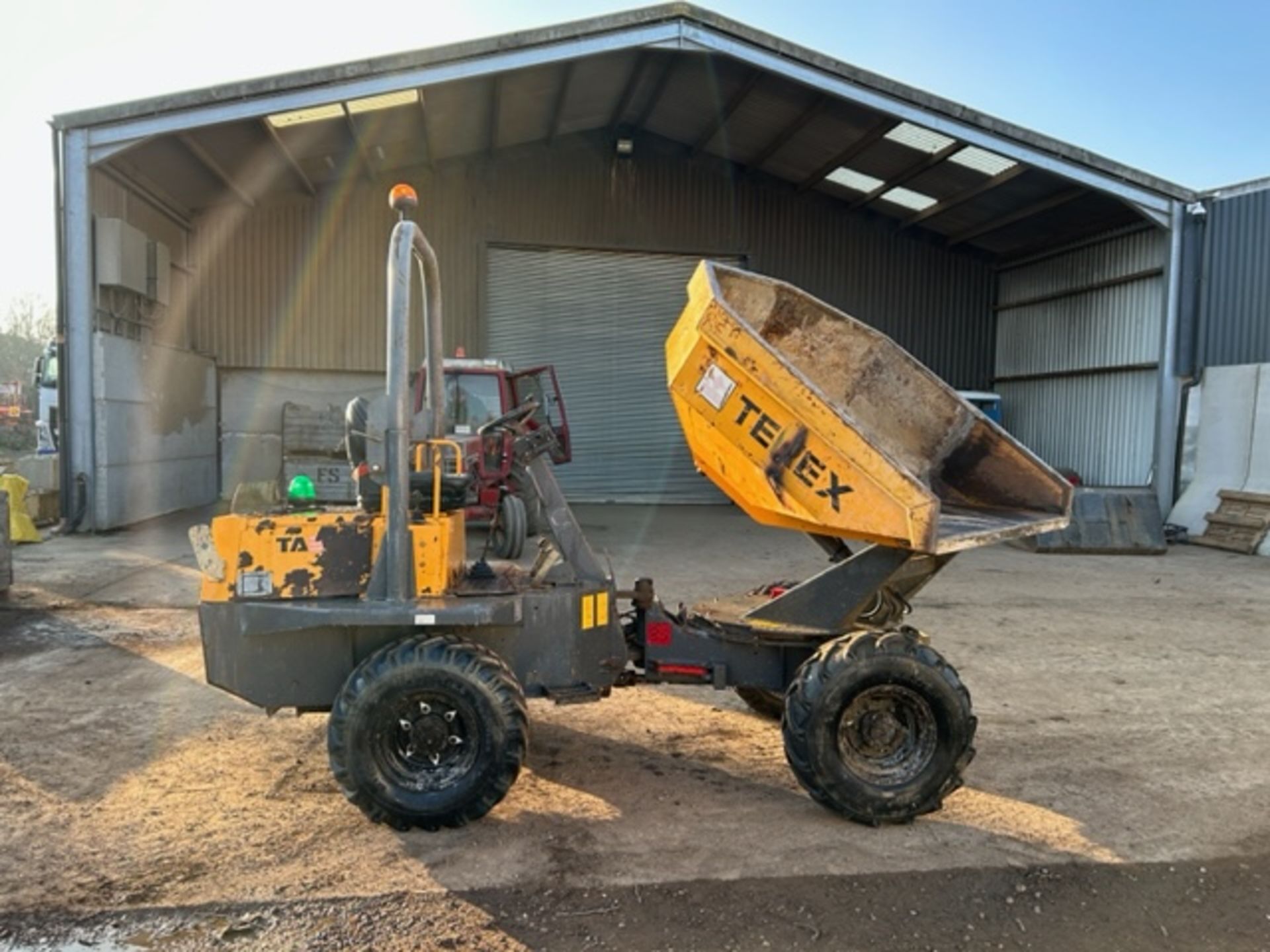 2011 Terex TA3 S 3 Ton Swivel Skip Dumper Only 1100 Hours *PLUS VAT* - Image 5 of 11