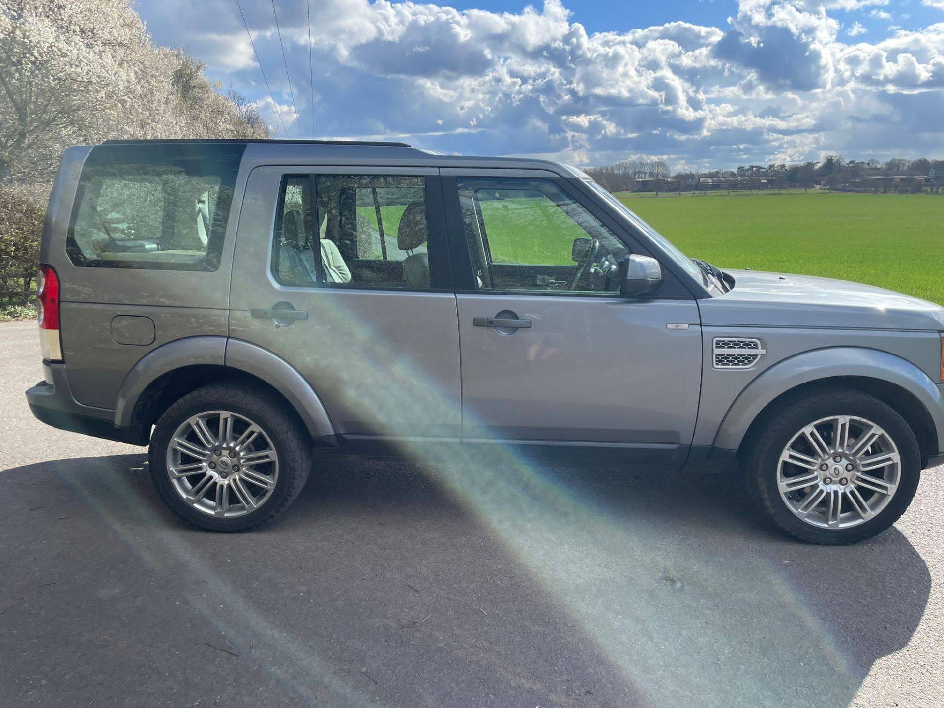 2013 LAND ROVER DISCOVERY HSE SDV6 AUTO GREY SUV ESTATE *NO VAT* - Image 4 of 13