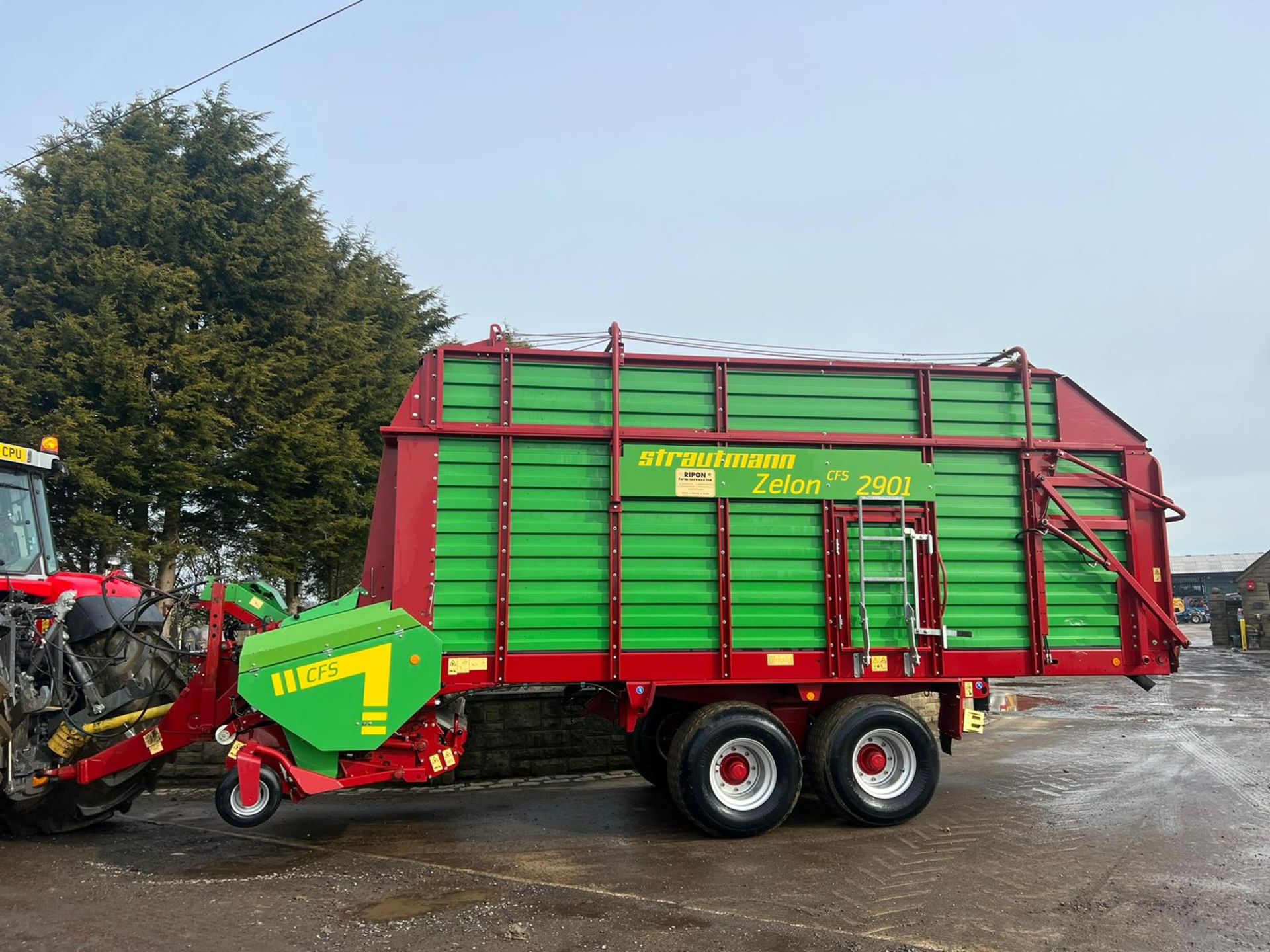 OPICO STRAUTMANN ZELON 2901 SELF LOADING FORAGE WAGON *PLUS VAT*