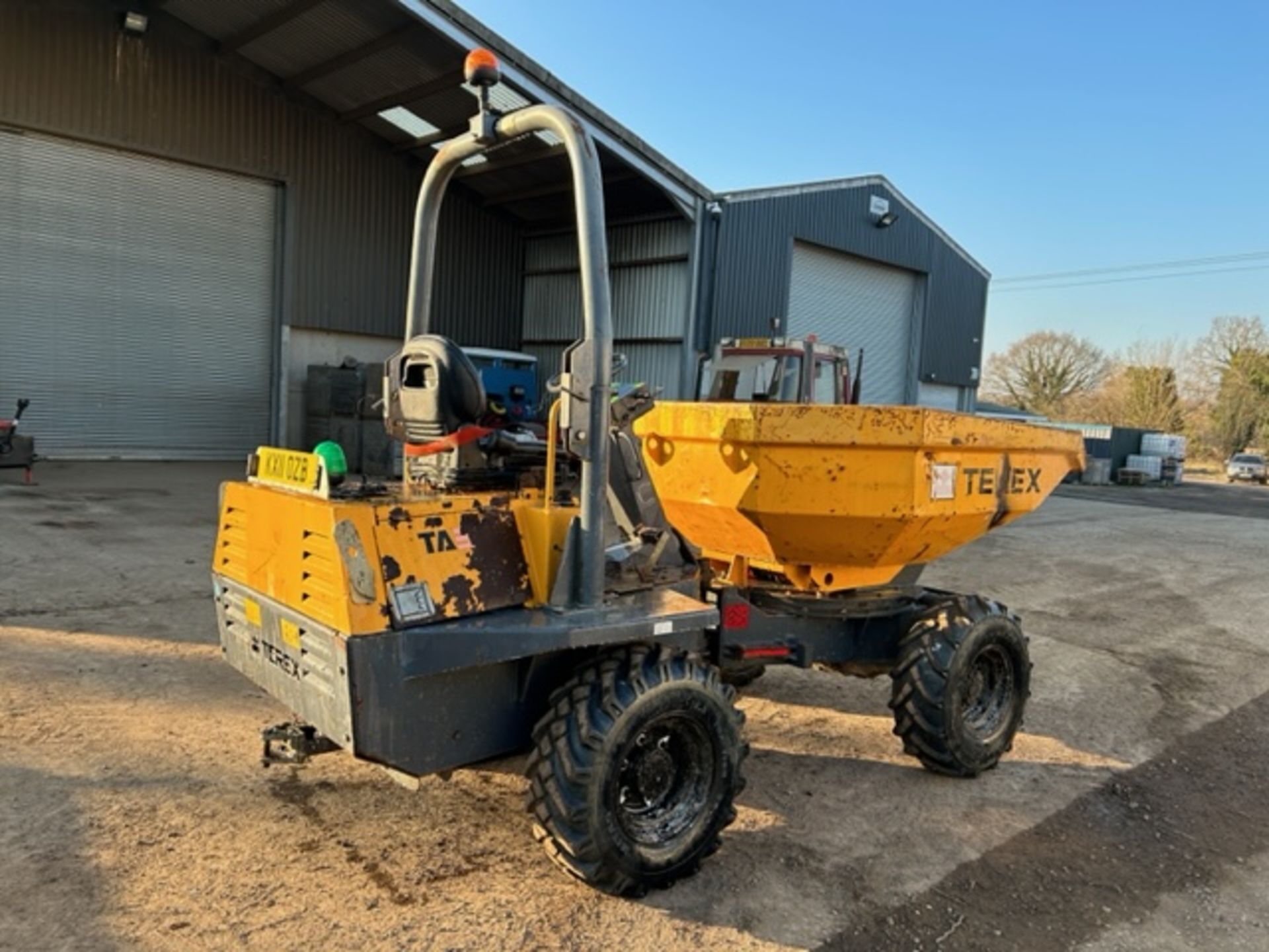 2011 Terex TA3 S 3 Ton Swivel Skip Dumper Only 1100 Hours *PLUS VAT* - Image 3 of 11