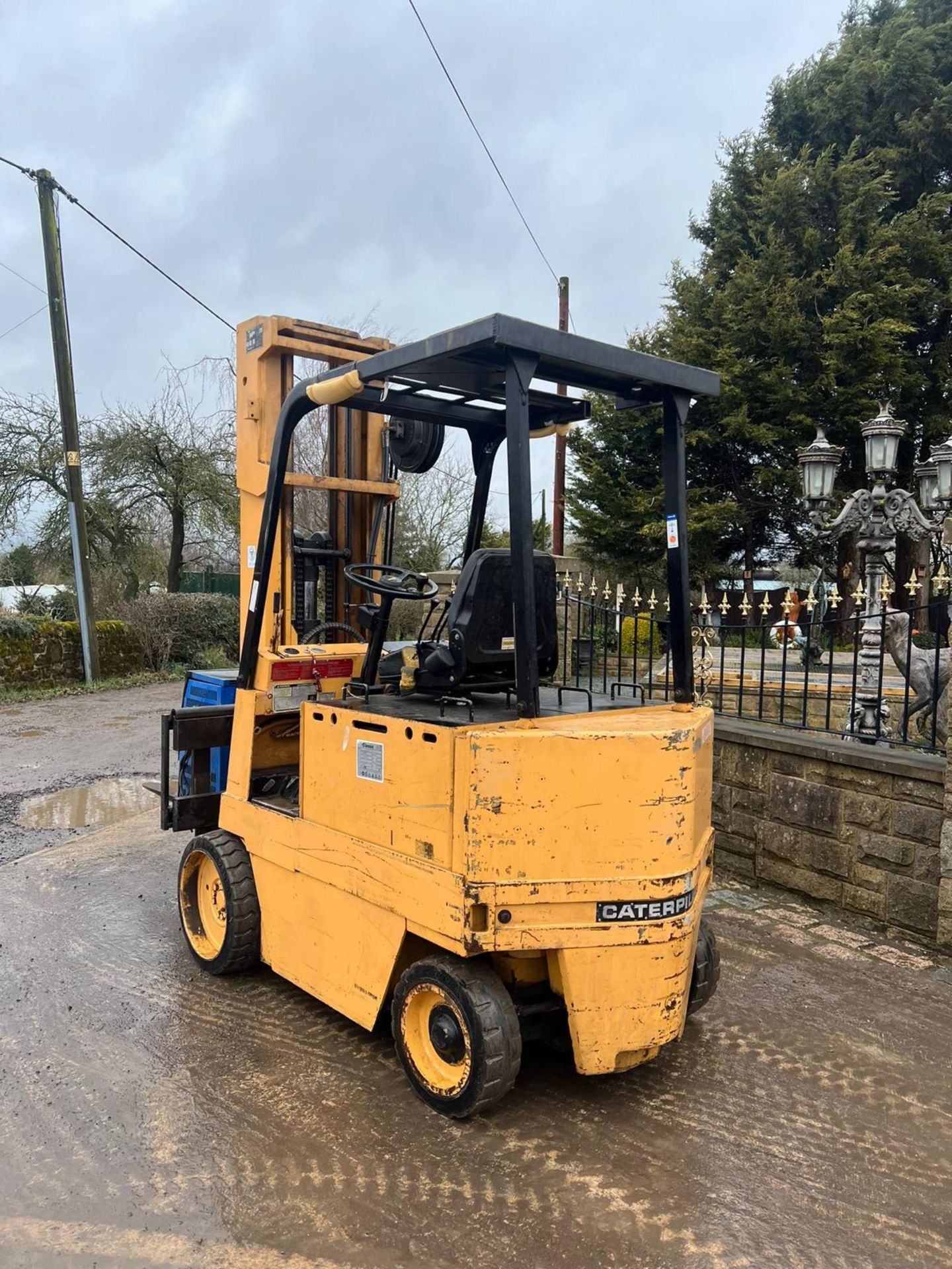 CATERPILLAR 3 TON ELECTRIC FORKLIFT NO EMISSIONS *PLUS VAT* - Image 3 of 18