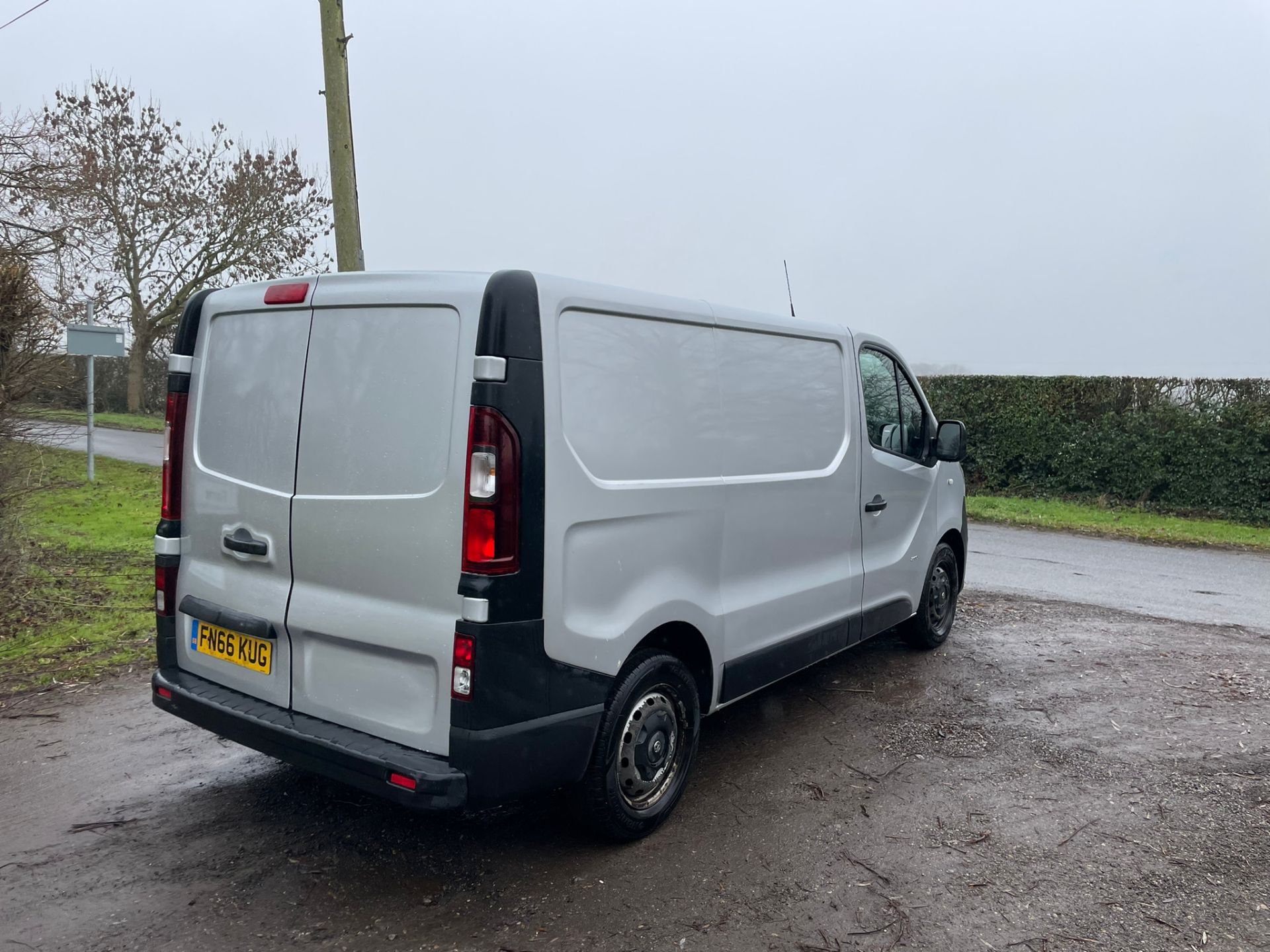 2016 VAUXHALL VIVARO 2900 BT CDTI ECOFLEX SS SILVER PANEL VAN *PLUS VAT* - Image 6 of 13