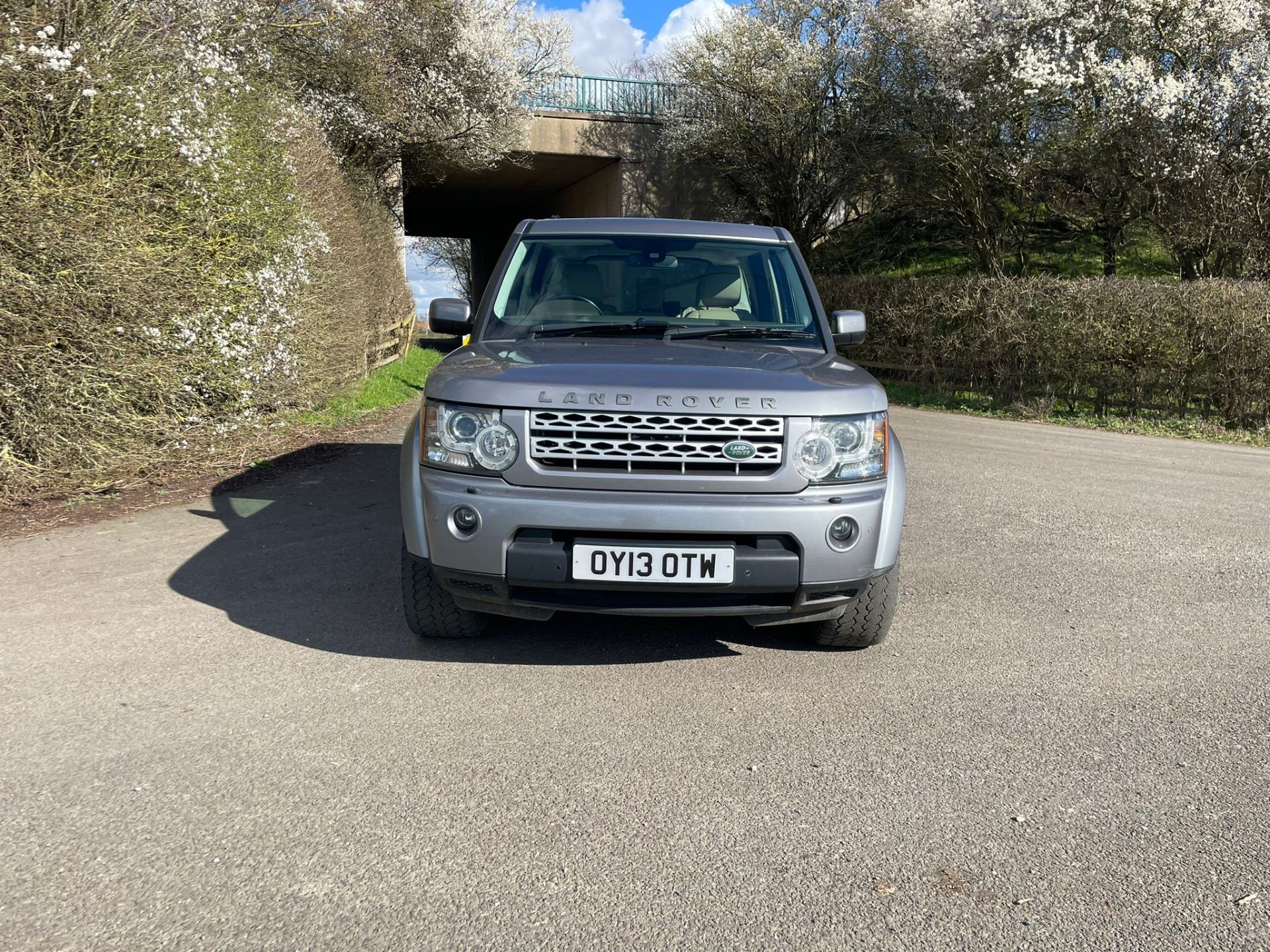 2013 LAND ROVER DISCOVERY HSE SDV6 AUTO GREY SUV ESTATE *NO VAT* - Image 2 of 13