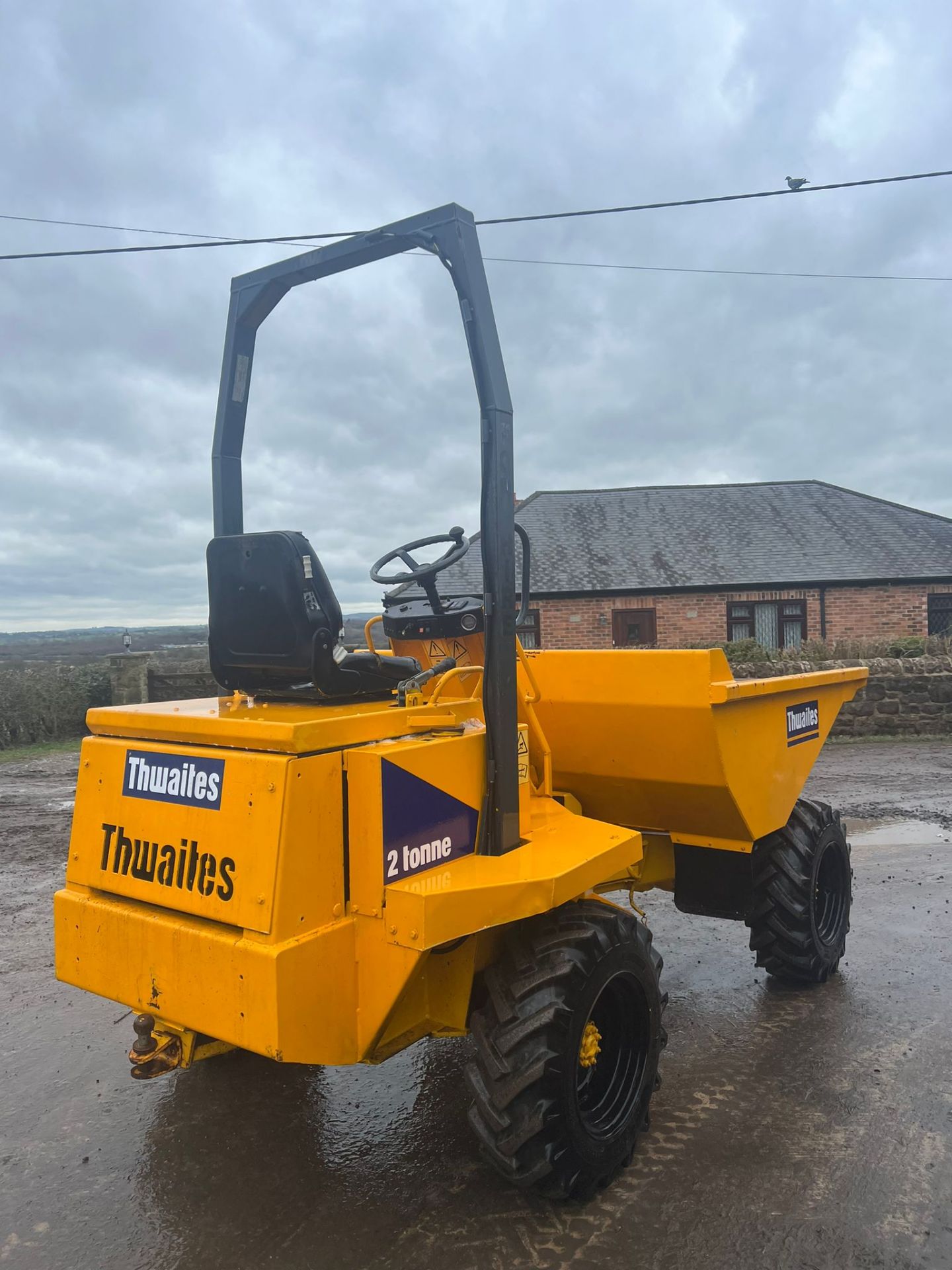 THWAITES 2 TON DUMPER 4x4 ELECTRIC START *PLUS VAT* - Image 6 of 6