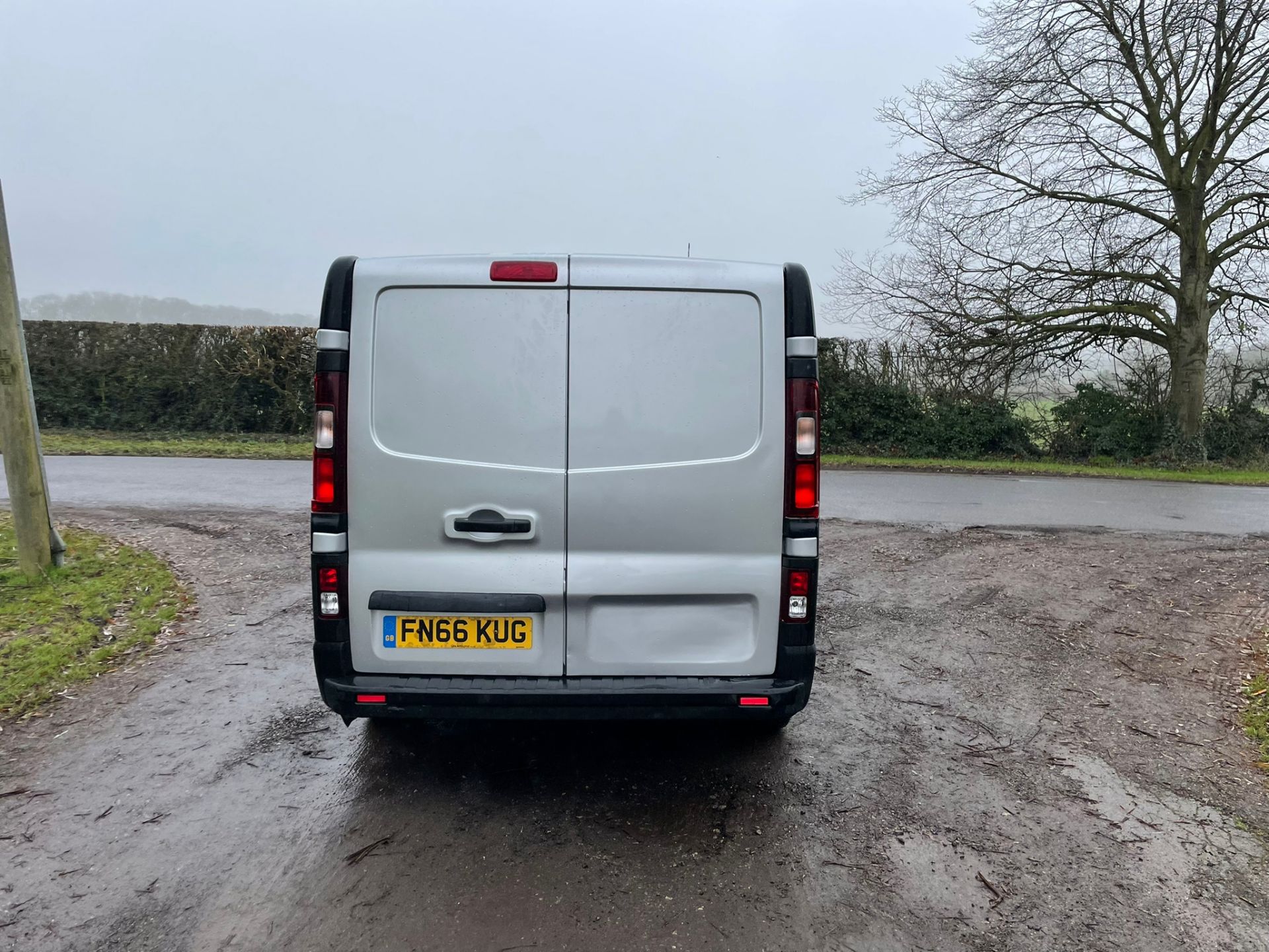 2016 VAUXHALL VIVARO 2900 BT CDTI ECOFLEX SS SILVER PANEL VAN *PLUS VAT* - Image 7 of 13