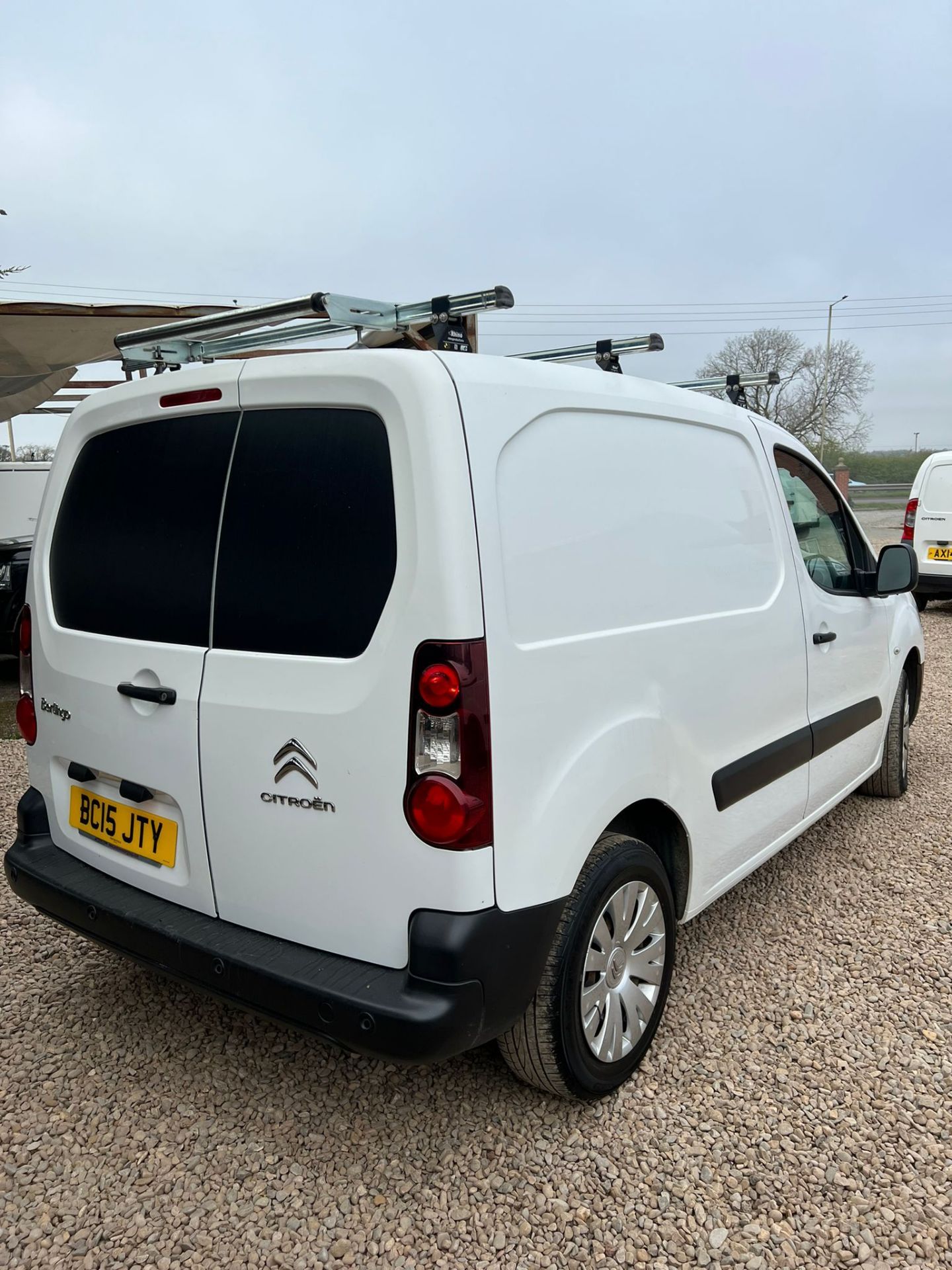 2015 Citroen berlingo Enterprise, 3 seats, 107K MILES, PARKING SENSORS *NO VAT* - Image 3 of 7