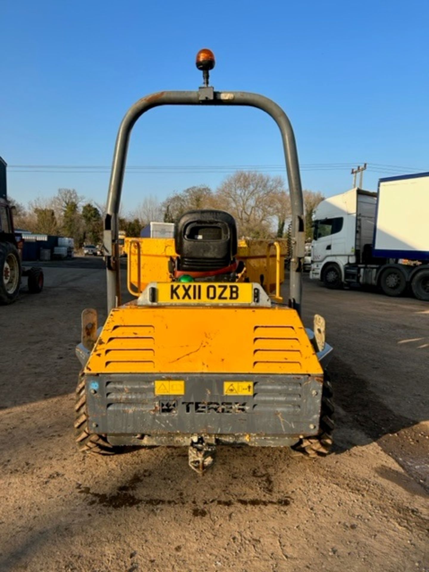 2011 Terex TA3 S 3 Ton Swivel Skip Dumper Only 1100 Hours *PLUS VAT* - Image 6 of 11