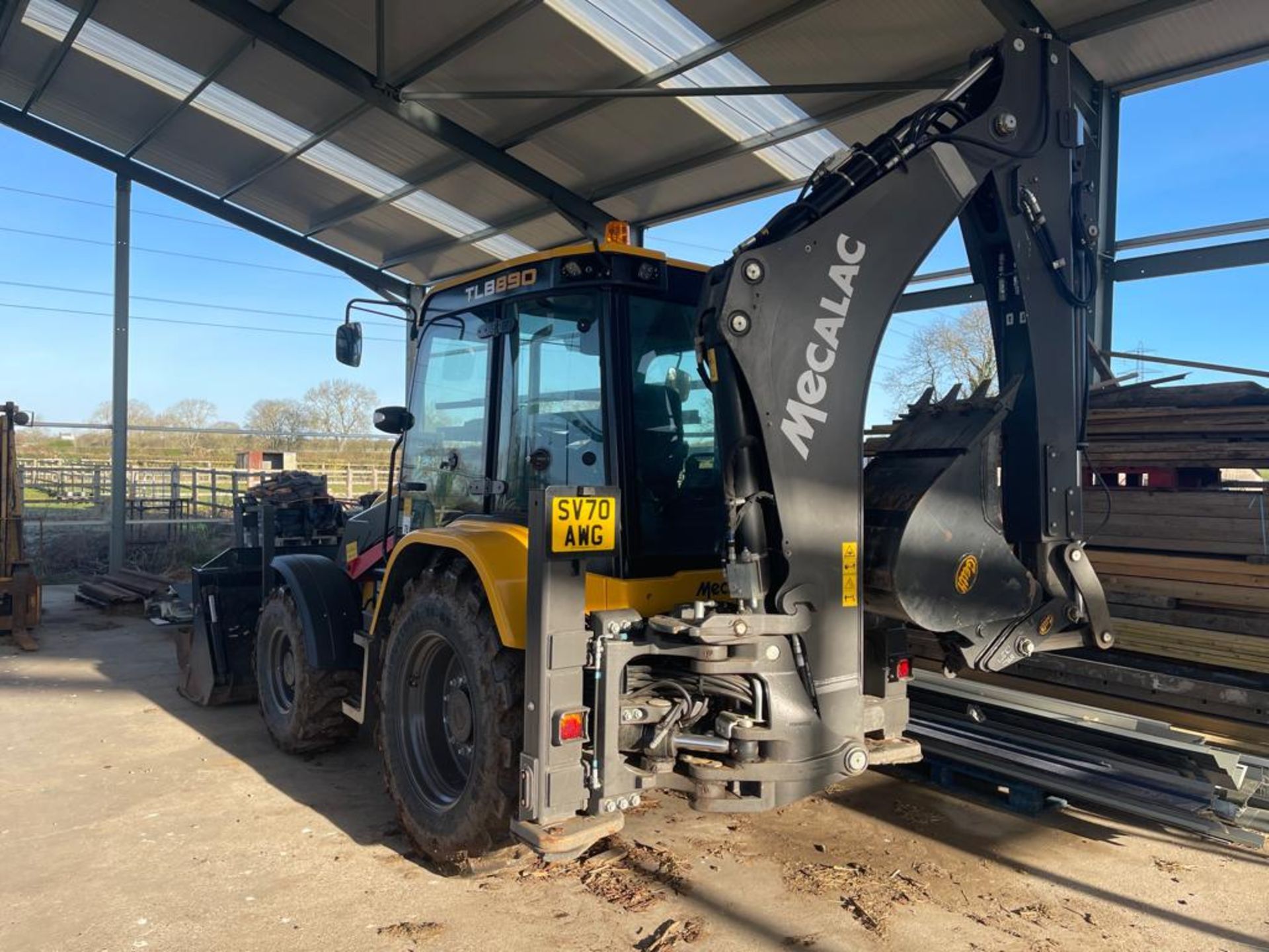 2020/70 PLATE MECALAC / TEREX / FERMEC TLB 890 BACKHOE LOADER, 232 HOURS *PLUS VAT* - Image 2 of 8