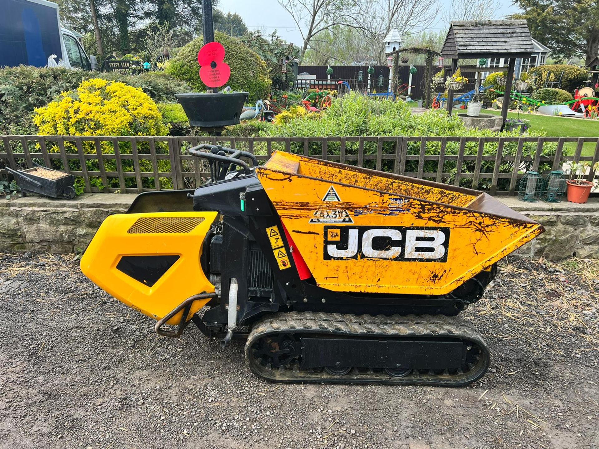 2019 JCB HTD-5 Diesel Tracked Dumper, Runs Drives And Tips *PLUS VAT* - Image 2 of 14