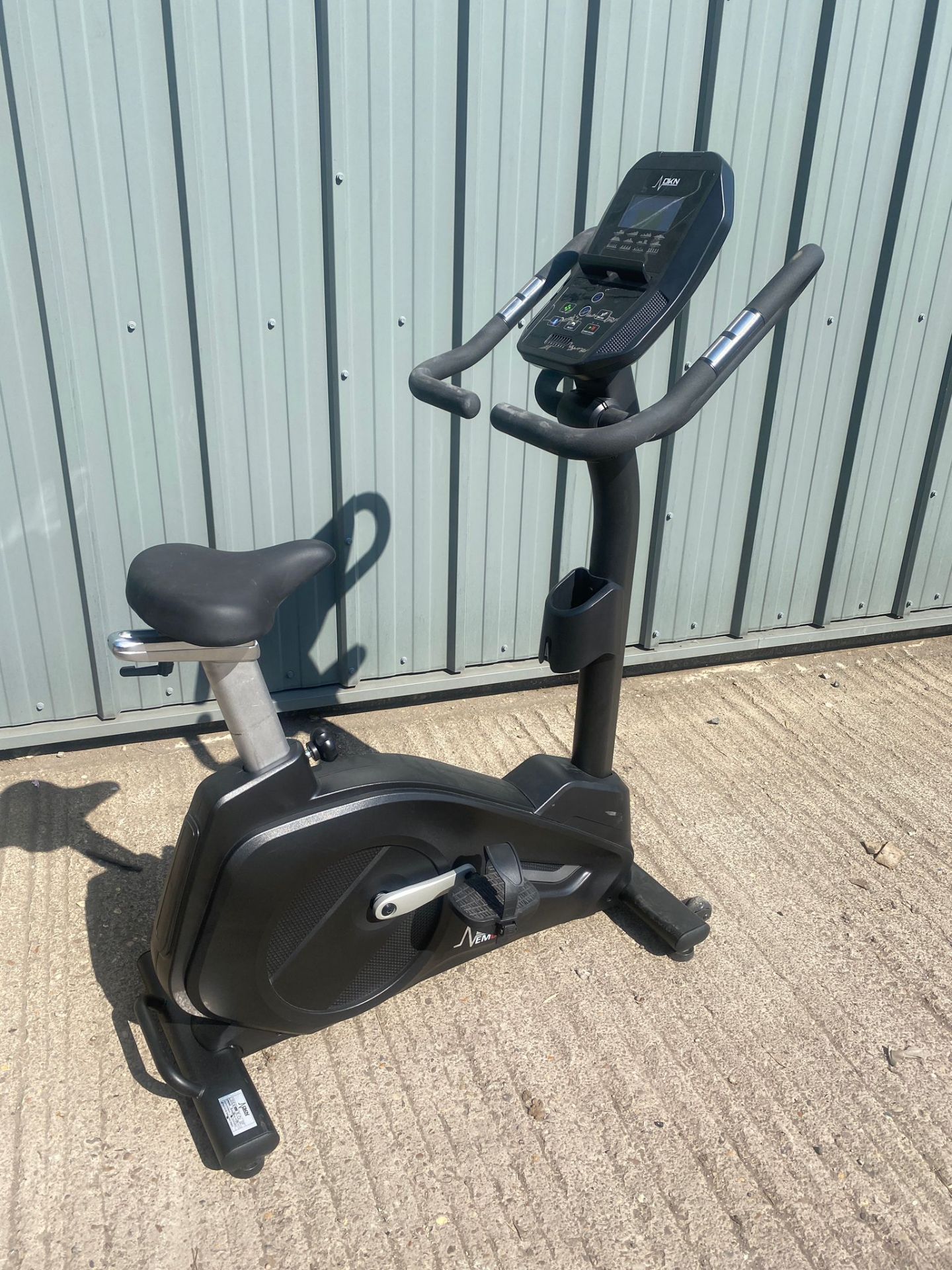 DKN EMB600 upright bike *PLUS VAT*