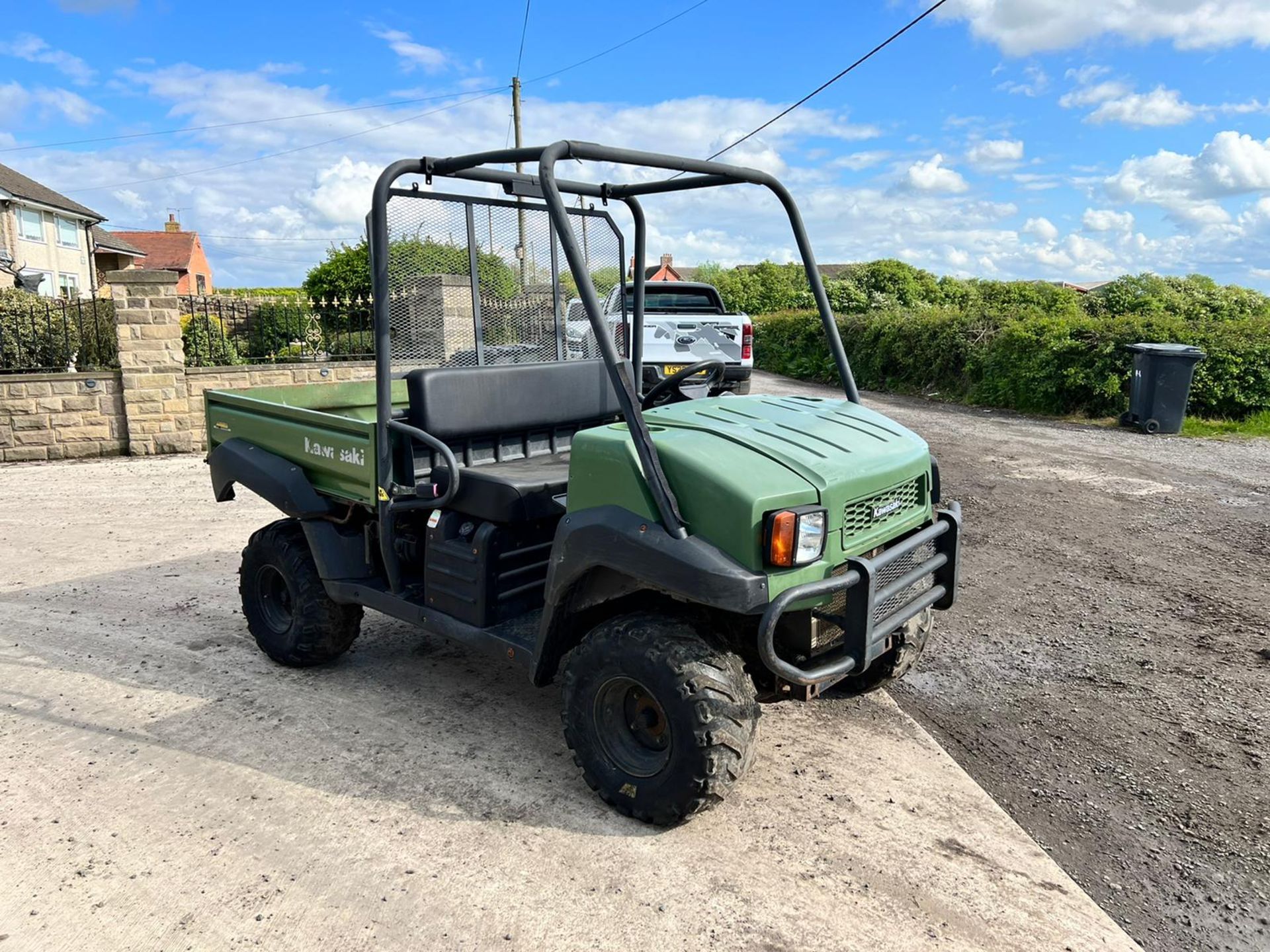 2013 Kawasaki 4010 4WD Mule, Showing A Low 2004 Hours, Manual Tipper Body, runs and drives *PLUS VAT - Image 2 of 13