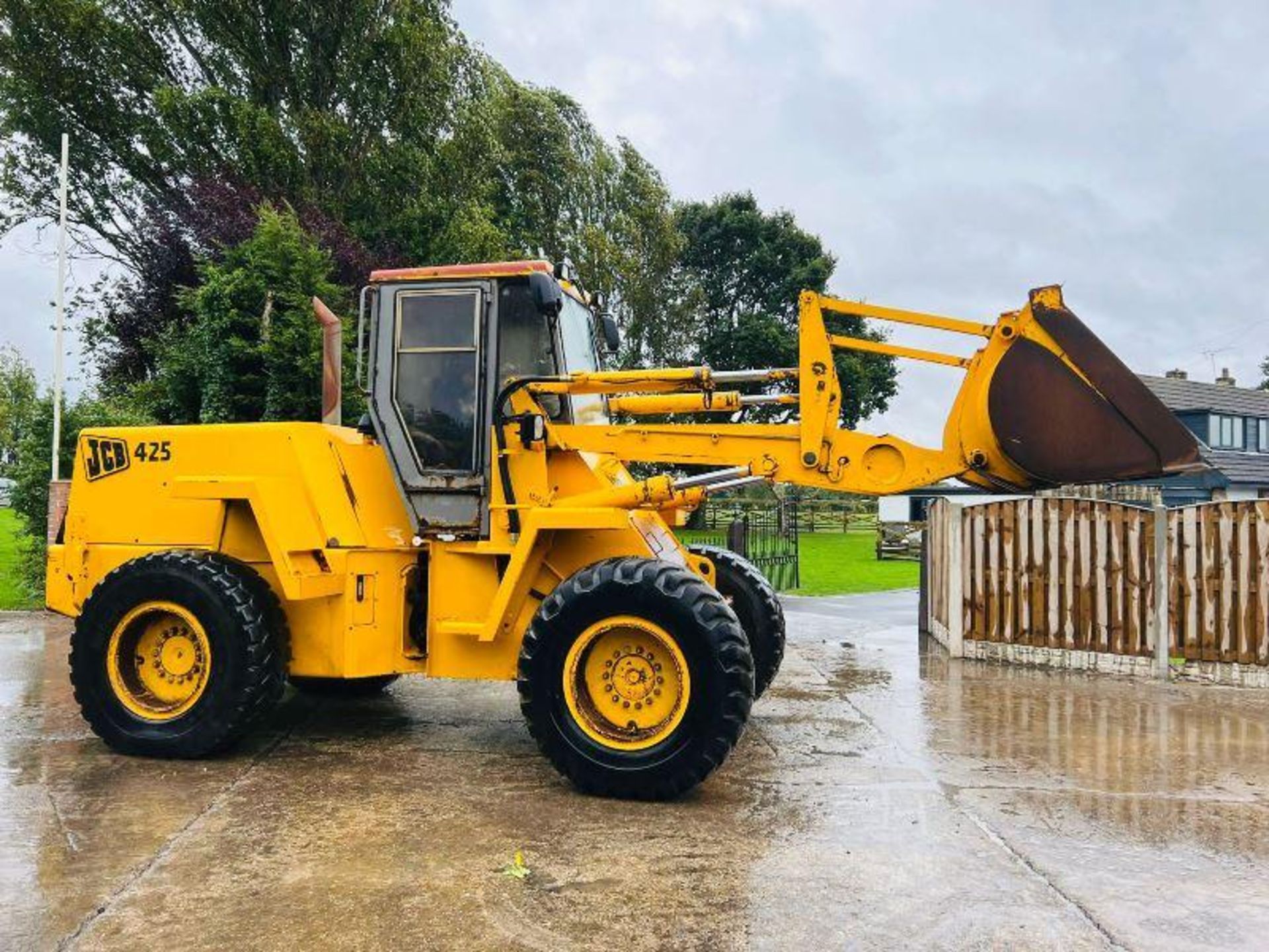 1989 JCB 425 4WD LOADING SHOVEL C/W BUCKET *PLUS VAT* - Image 16 of 18