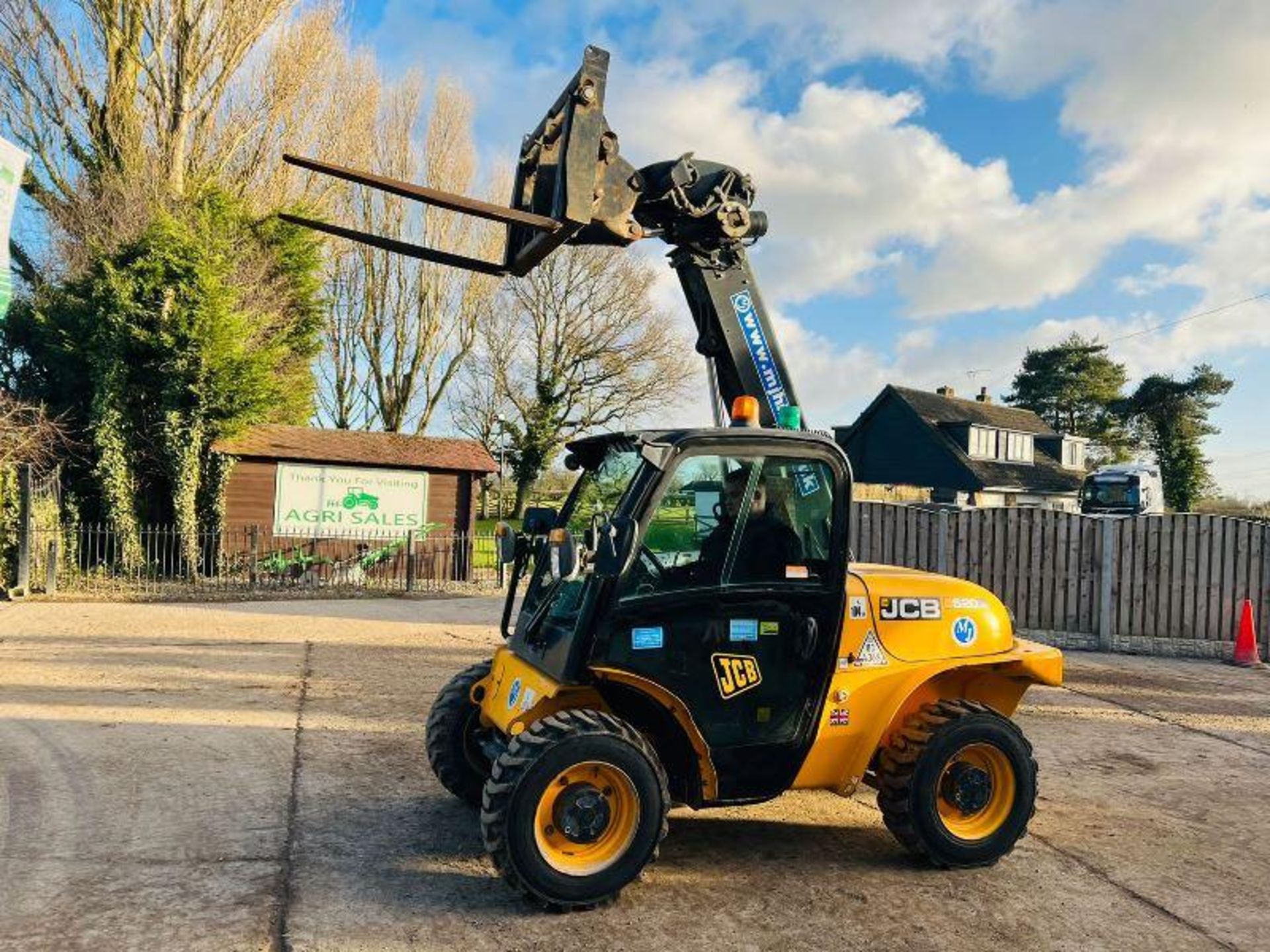 2014 JCB 520-40 4WD TELEHANDLER *PLUS VAT* - Image 10 of 20