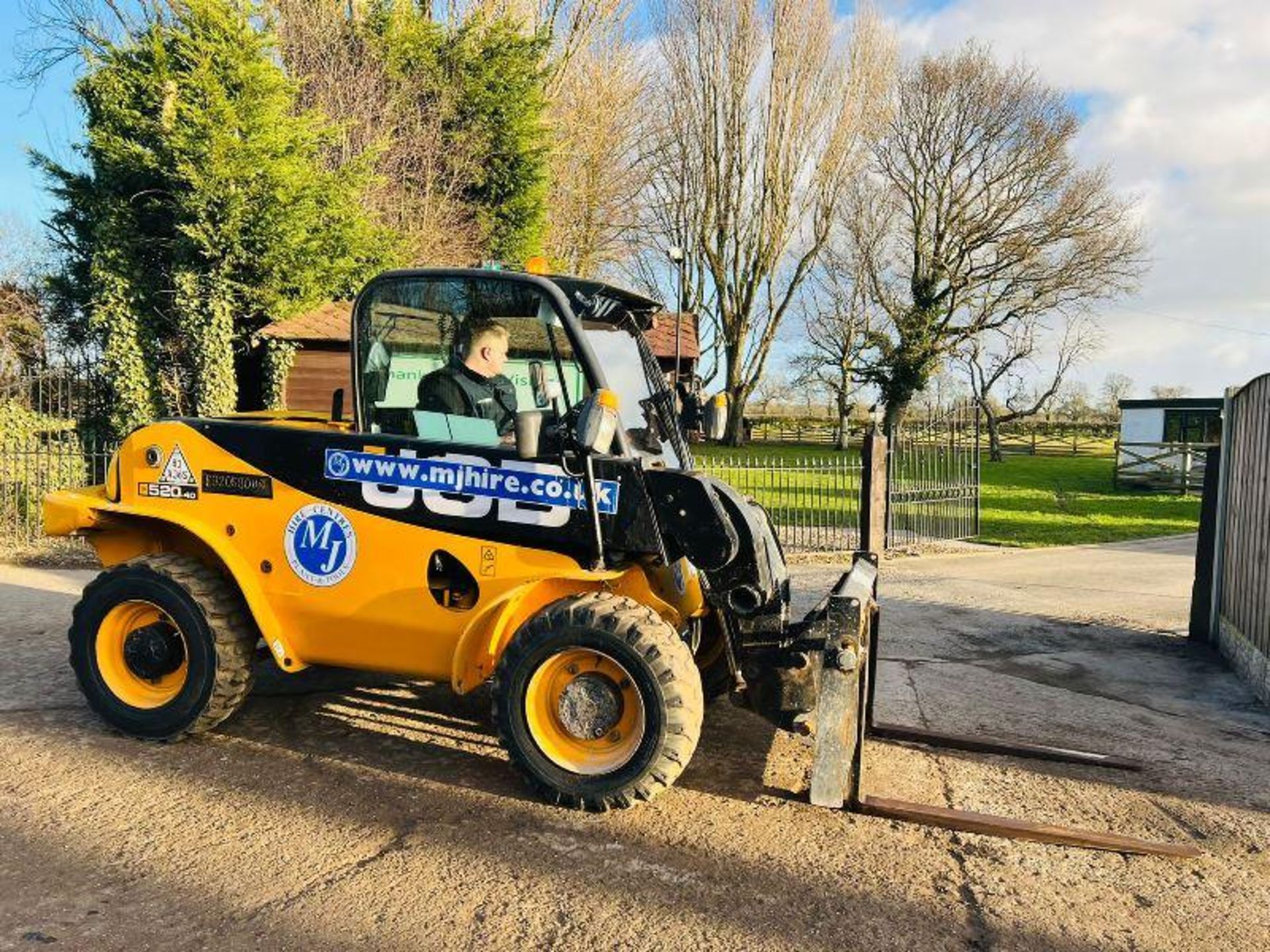 2014 JCB 520-40 4WD TELEHANDLER *PLUS VAT* - Image 16 of 20