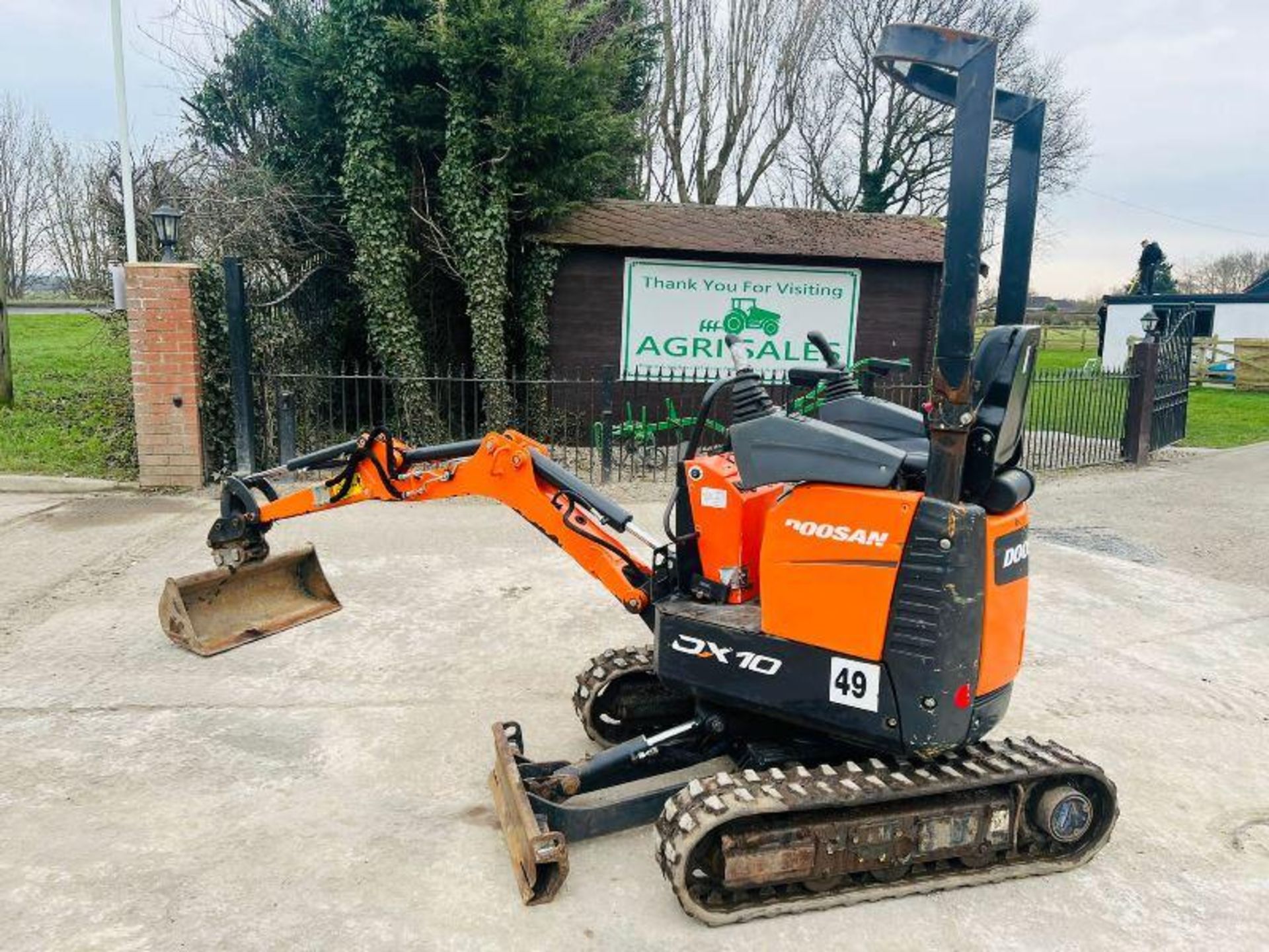 2019 DOOSAN DX10Z EXCAVATOR *PLUS VAT* - Image 3 of 14