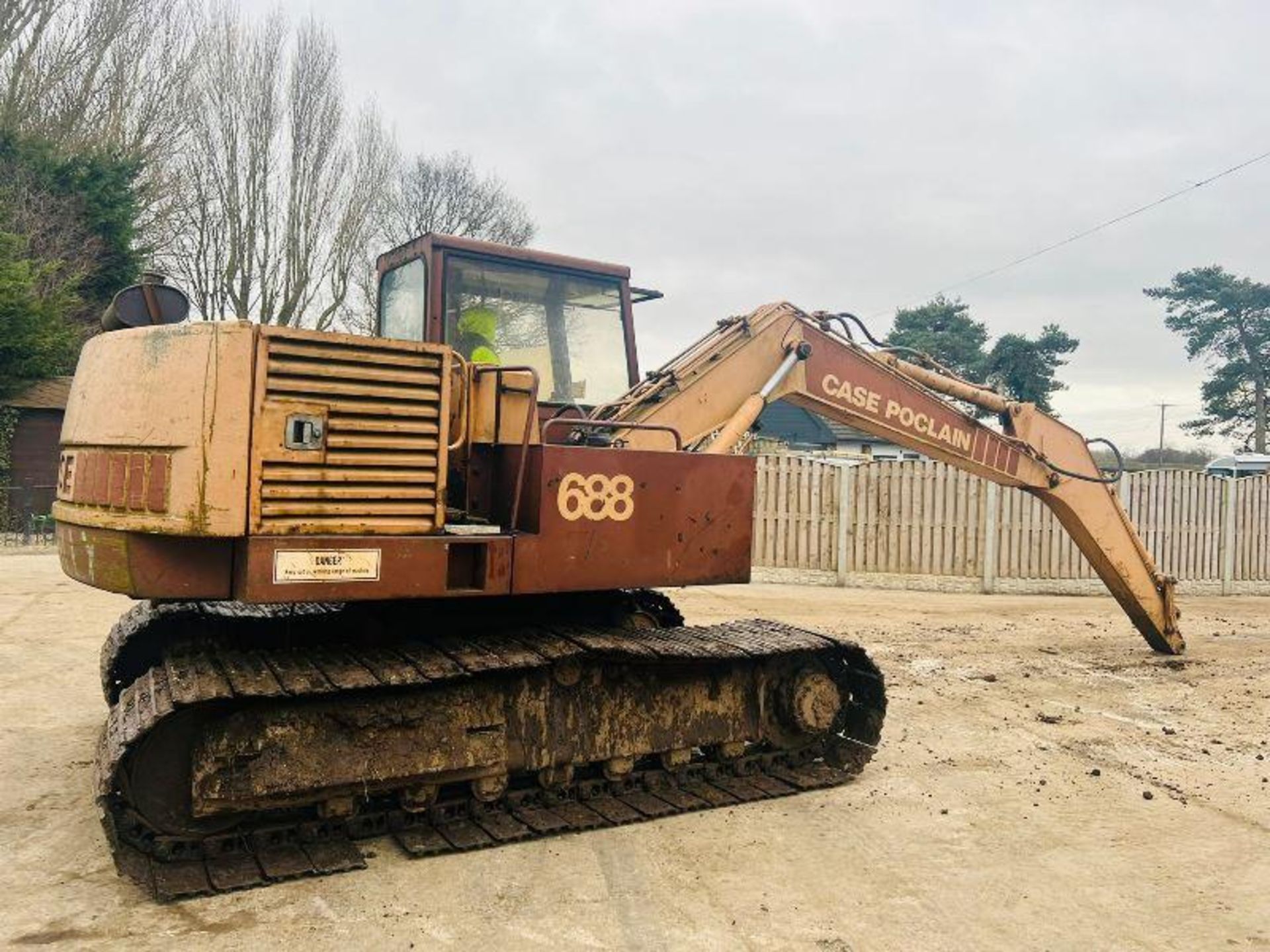 1993 CASE POCLAIN 688 TRACKED EXCAVATOR *PLUS VAT* - Image 6 of 16