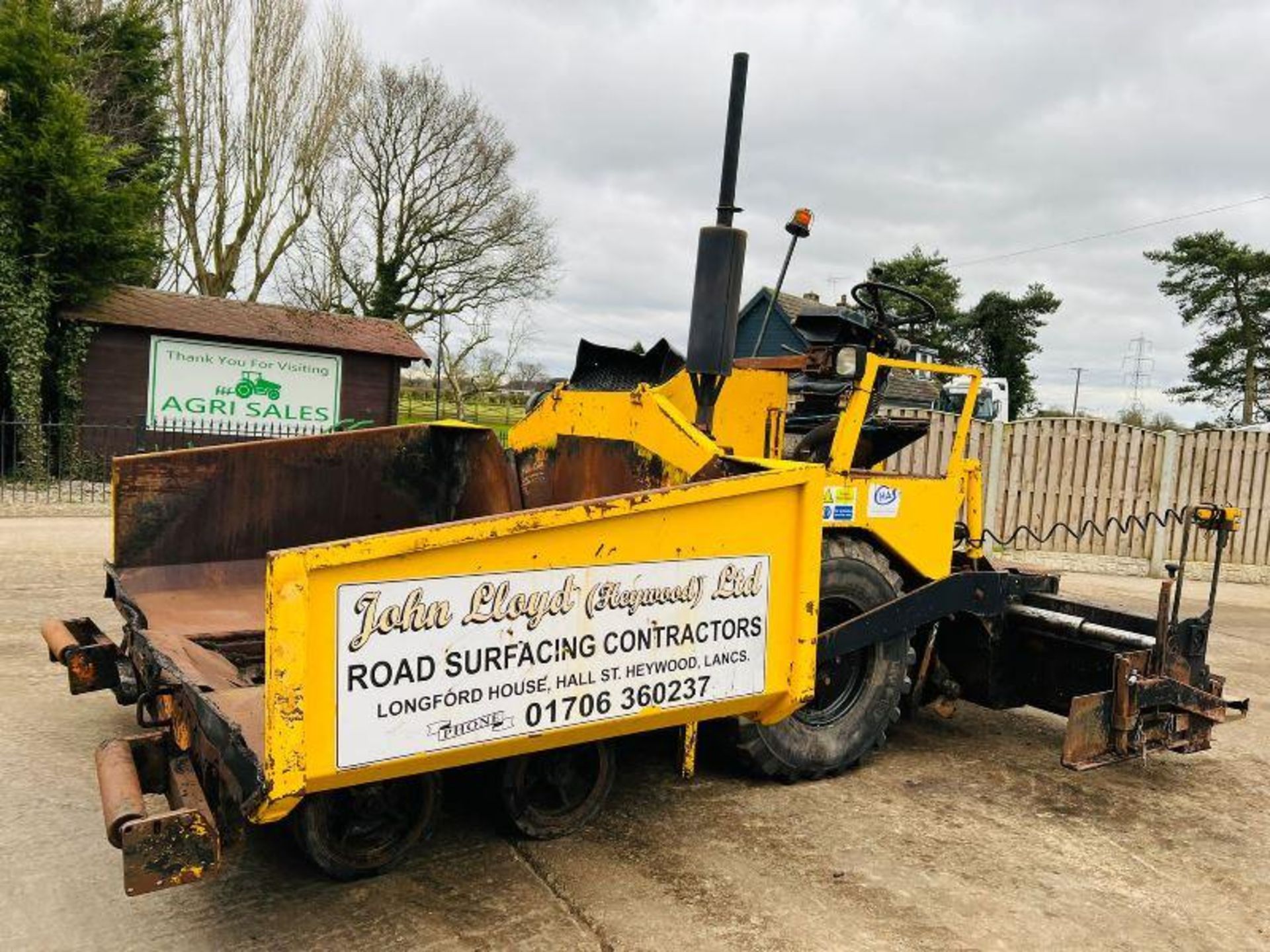 TARMAC PAVER C/W HYDRAULIC BACK BAR *DEUTZ ENGINE *PLUS VAT* - Image 10 of 14