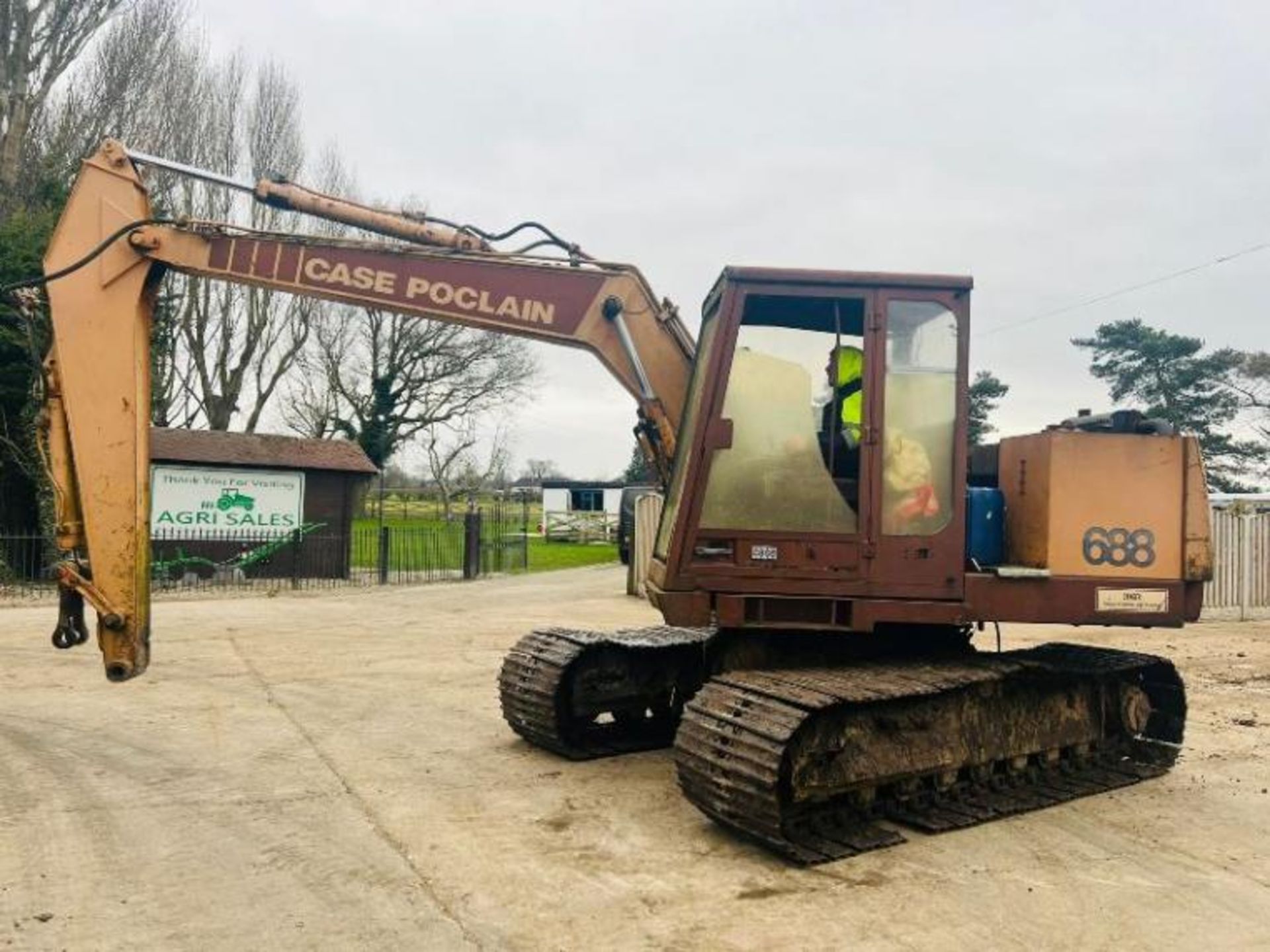 1993 CASE POCLAIN 688 TRACKED EXCAVATOR *PLUS VAT* - Image 10 of 16