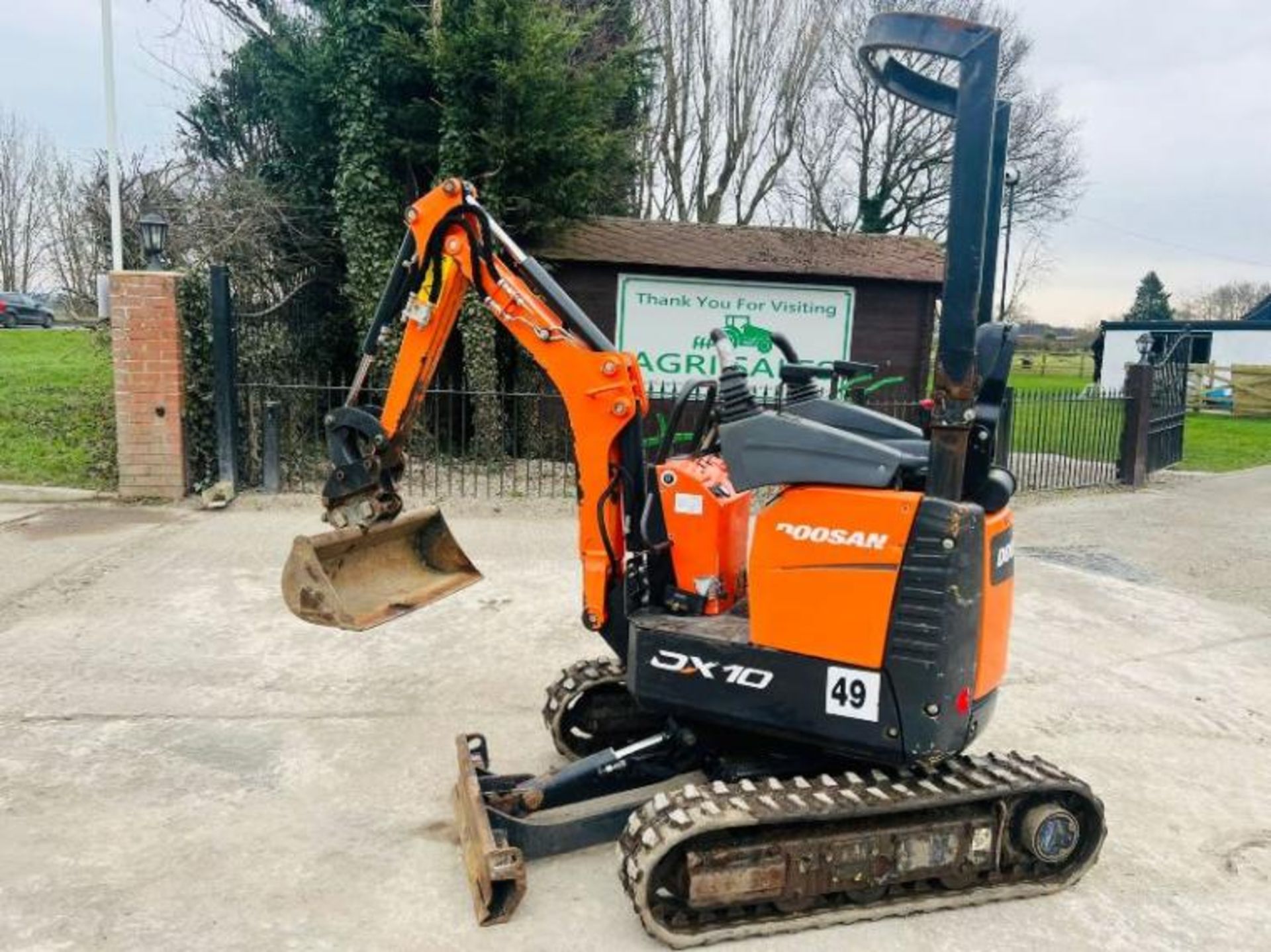 2019 DOOSAN DX10Z EXCAVATOR *PLUS VAT* - Image 2 of 14