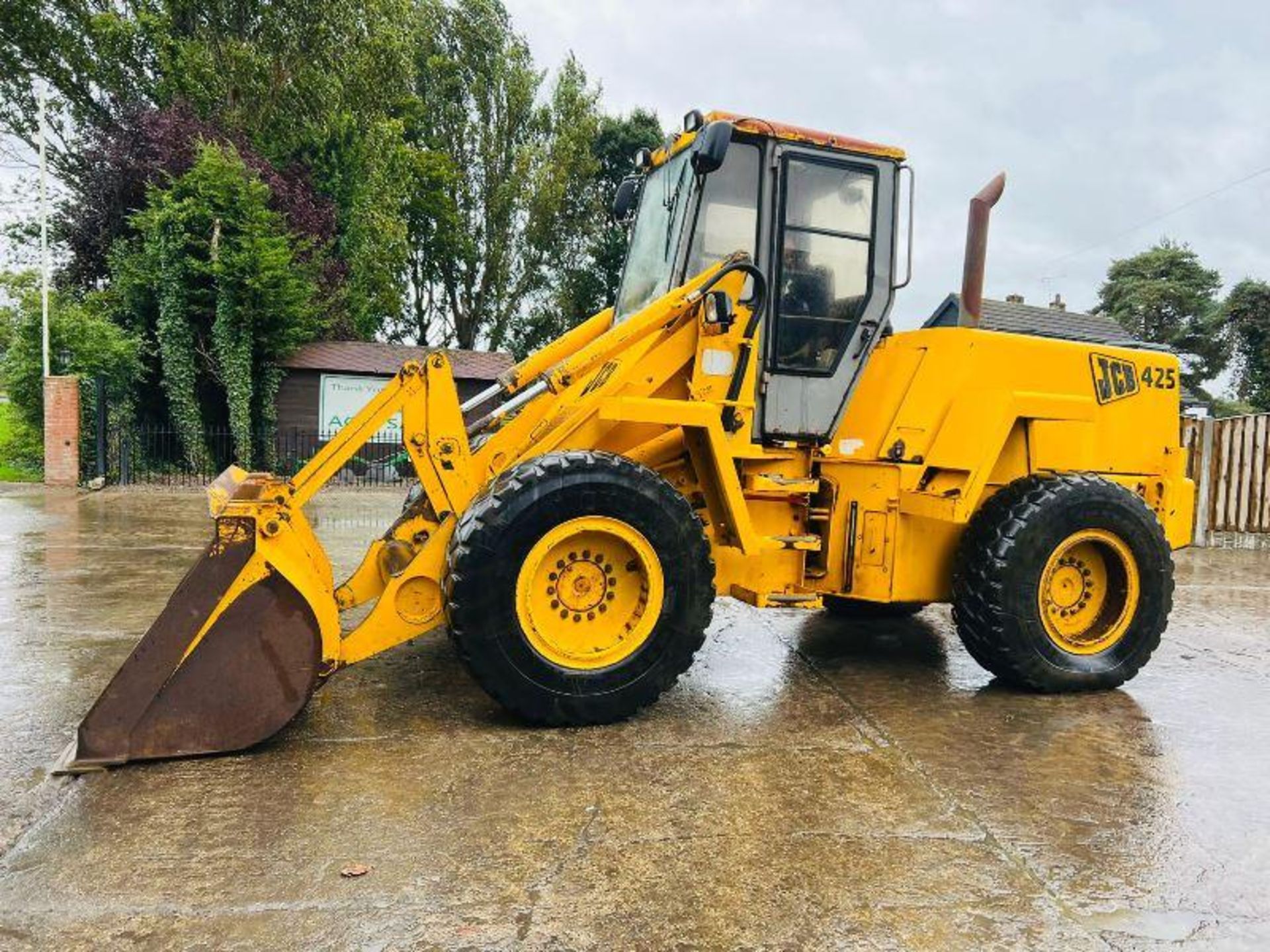 1989 JCB 425 4WD LOADING SHOVEL C/W BUCKET *PLUS VAT* - Image 10 of 18