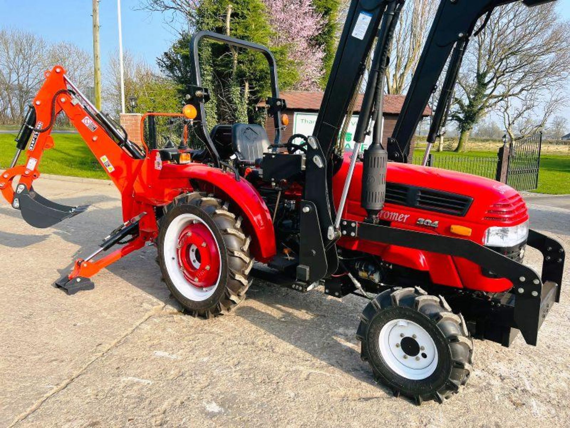 BRAND NEW 2023 SIROMER 304 4WD TRACTOR WITH LOADER & BACK ACTOR *PLUS VAT* - Image 12 of 17