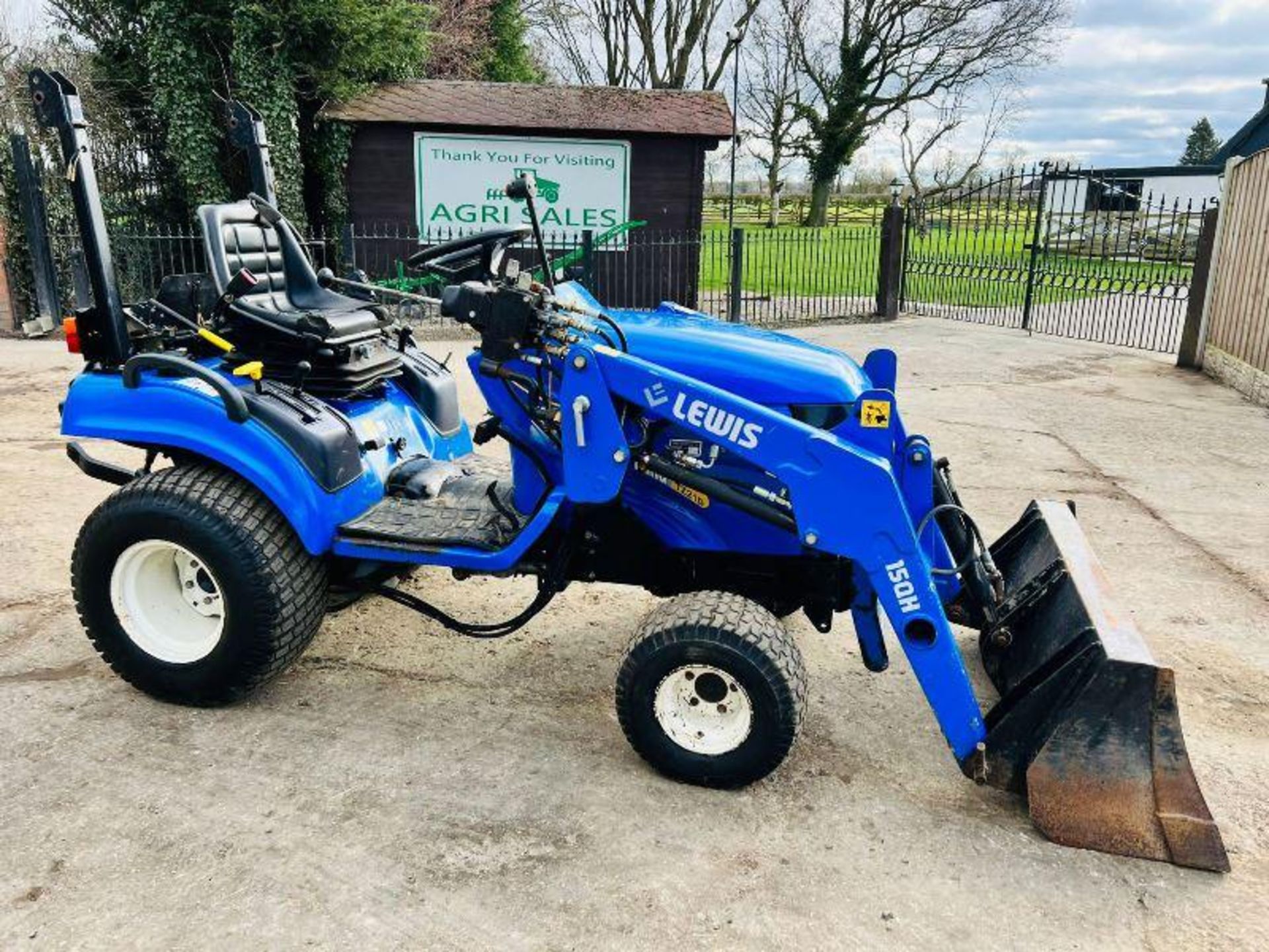 NEW HOLLAND TZ21D COMPACT TRACTOR *PLUS VAT* - Image 6 of 20